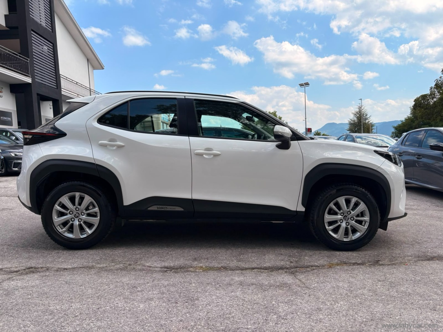 Toyota Yaris Cross Cross 1.5 Hybrid 5p. E-CVT Active - Immagine 4