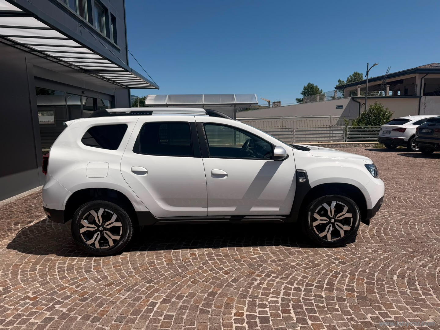 Dacia Duster 1.0 TCe GPL 4x2 Prestige - Immagine 4