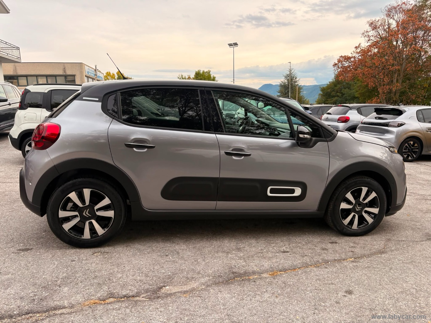 Citroën C3 PureTech 110 S&S Shine - Immagine 4