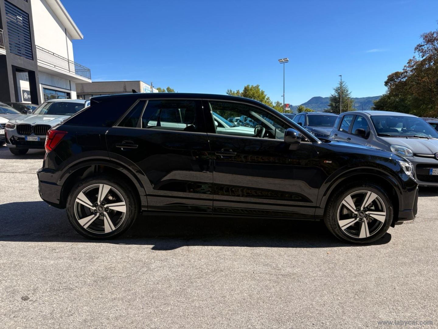 Audi Q2 35 TDI S tronic S line Edition - Immagine 4