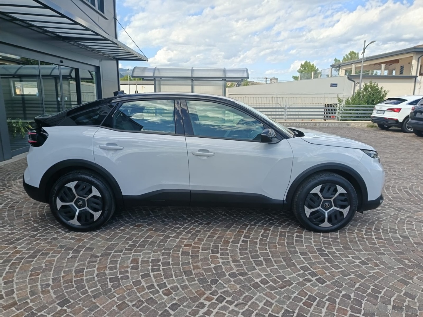 Citroën C4 Hybrid 145 e-DCS6 Plus - Immagine 4