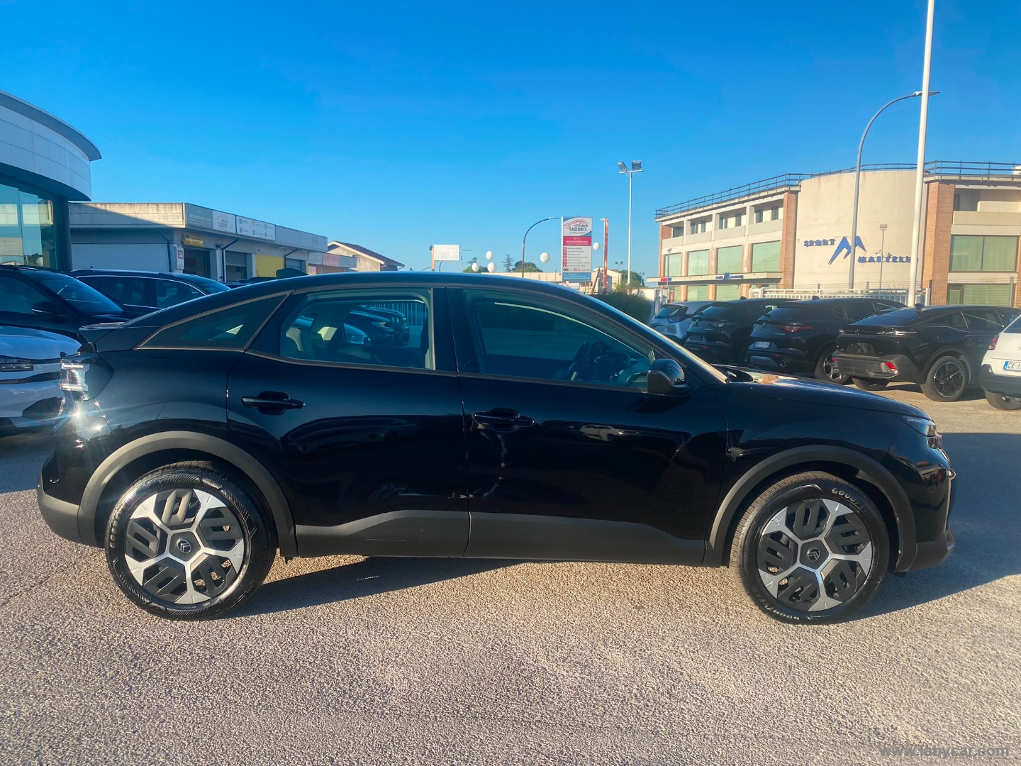 Citroën C4 Hybrid 145 e-DCS6 Plus - Immagine 4