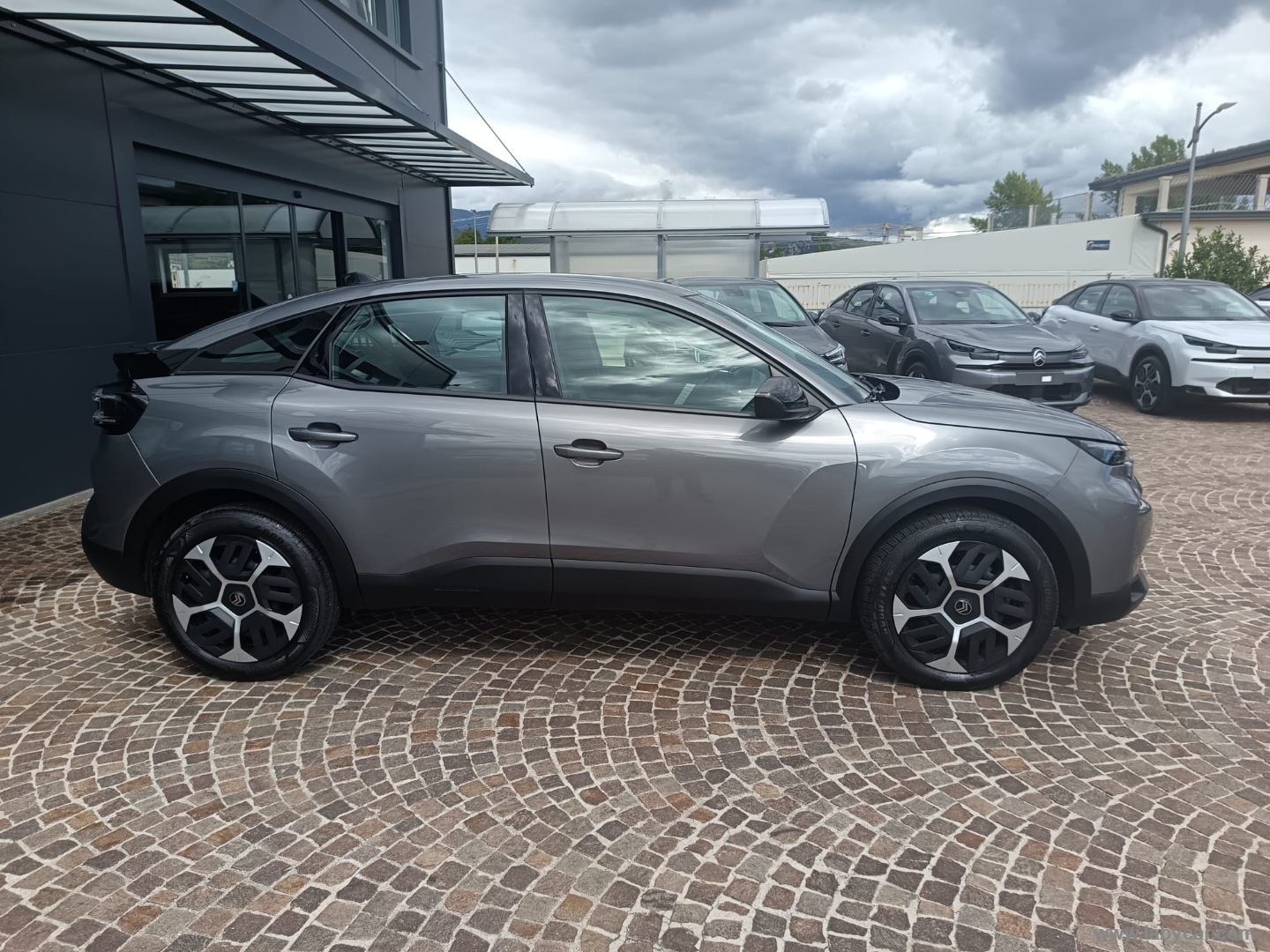 Citroën C4 Hybrid 145 e-DCS6 Plus - Immagine 4