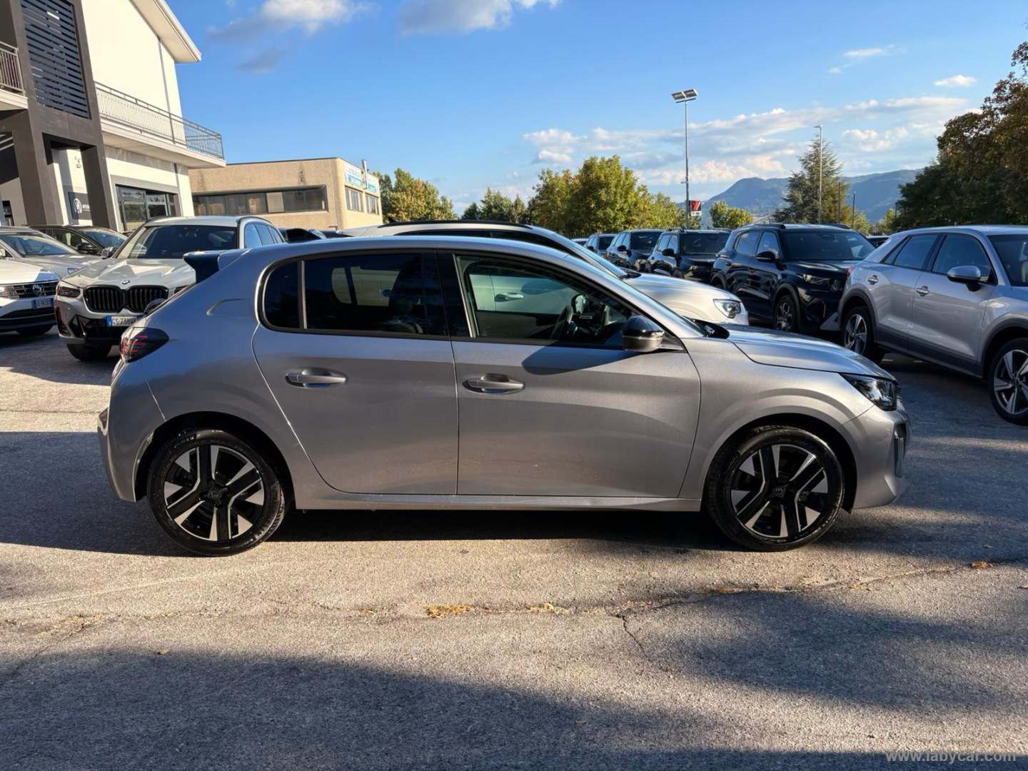 Peugeot 208 Hybrid 110 e-DCS6 Allure - Immagine 4