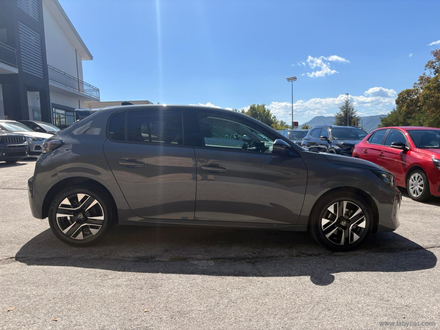 Peugeot 208 Hybrid 110 e-DCS6 Allure - Immagine 4