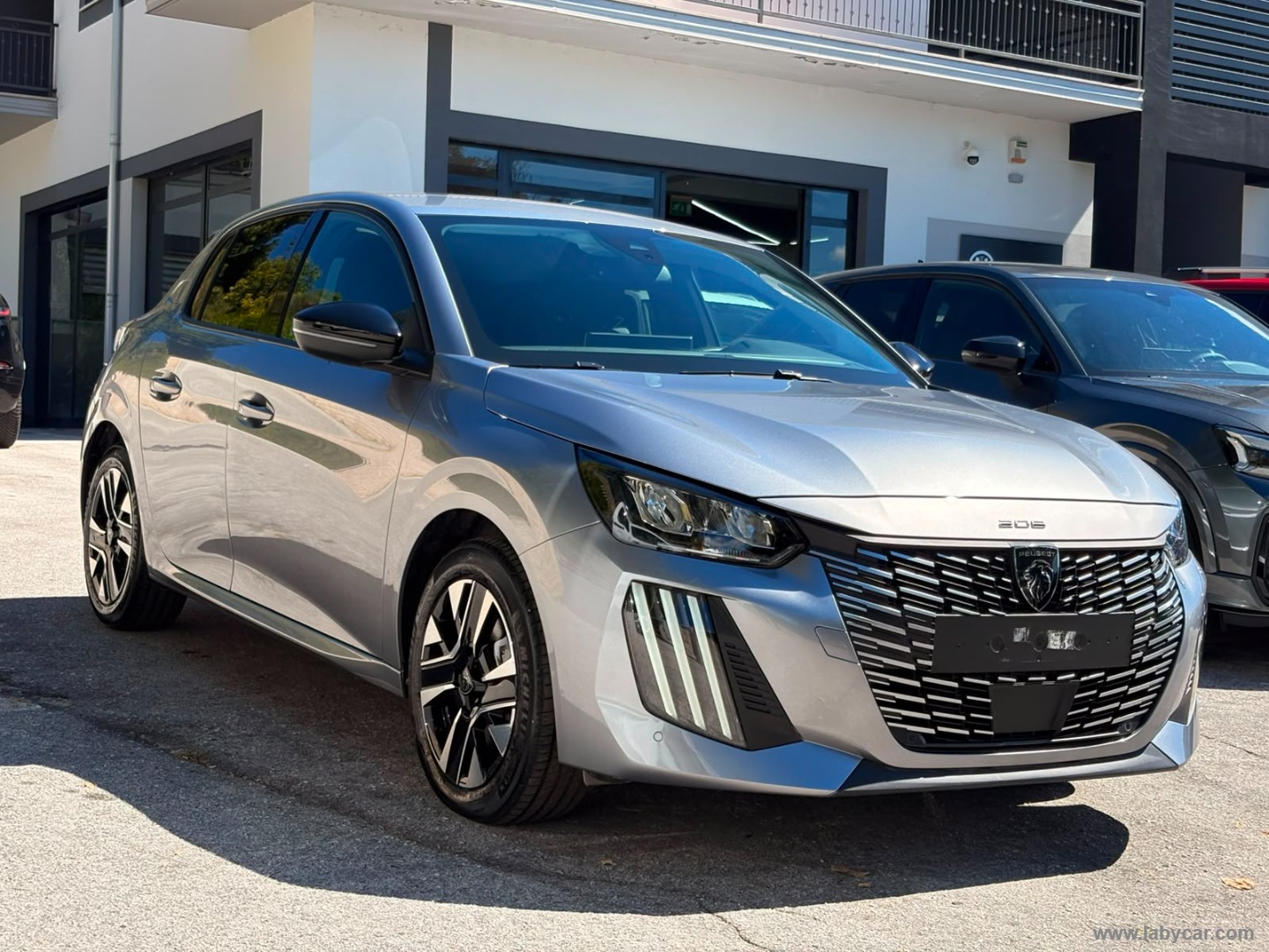 Peugeot 208 Hybrid 110 e-DCS6 Allure - Immagine 4