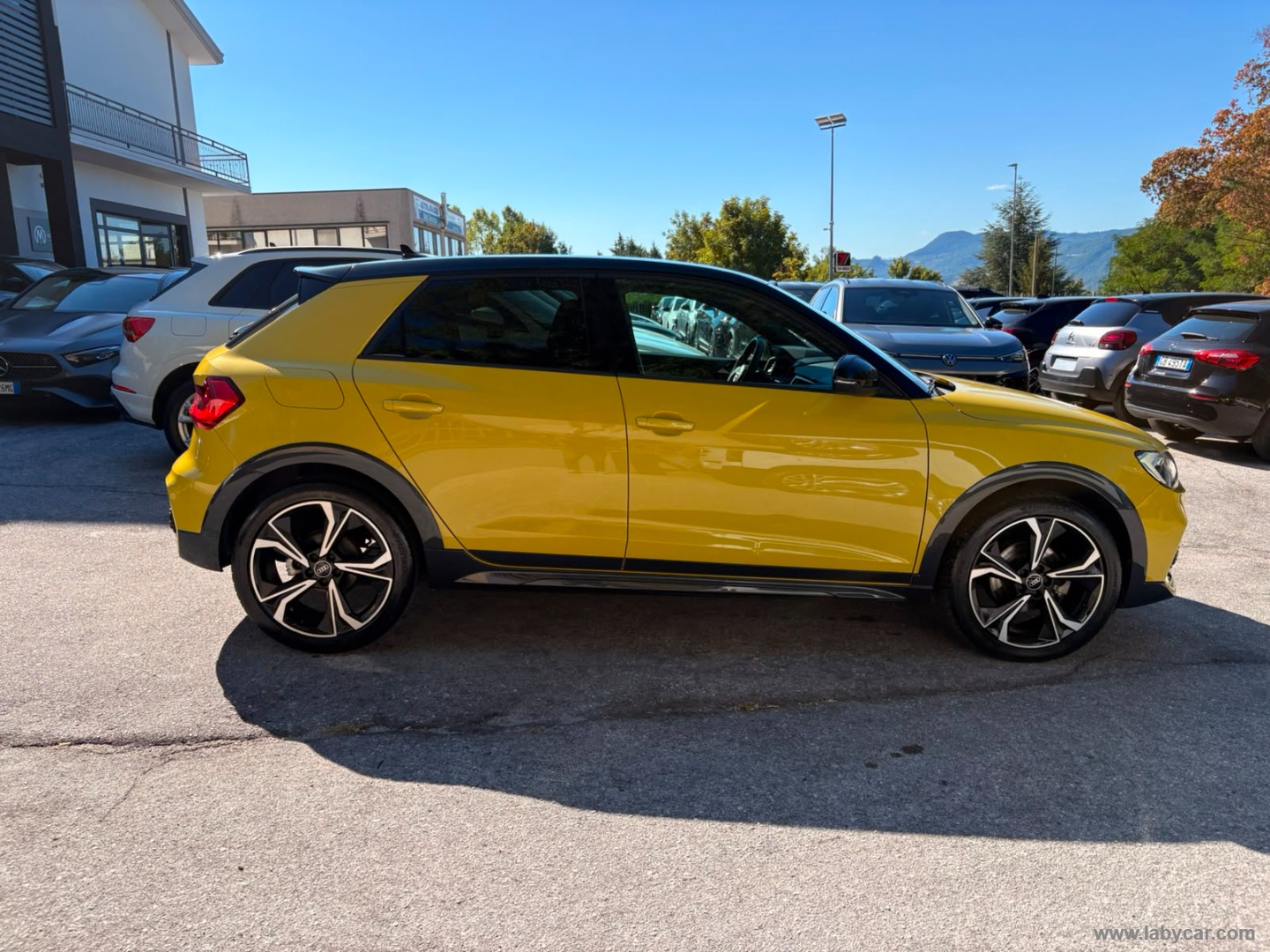 Audi A1 allstreet 30 TFSI S tr. Id. Contrast - Immagine 4