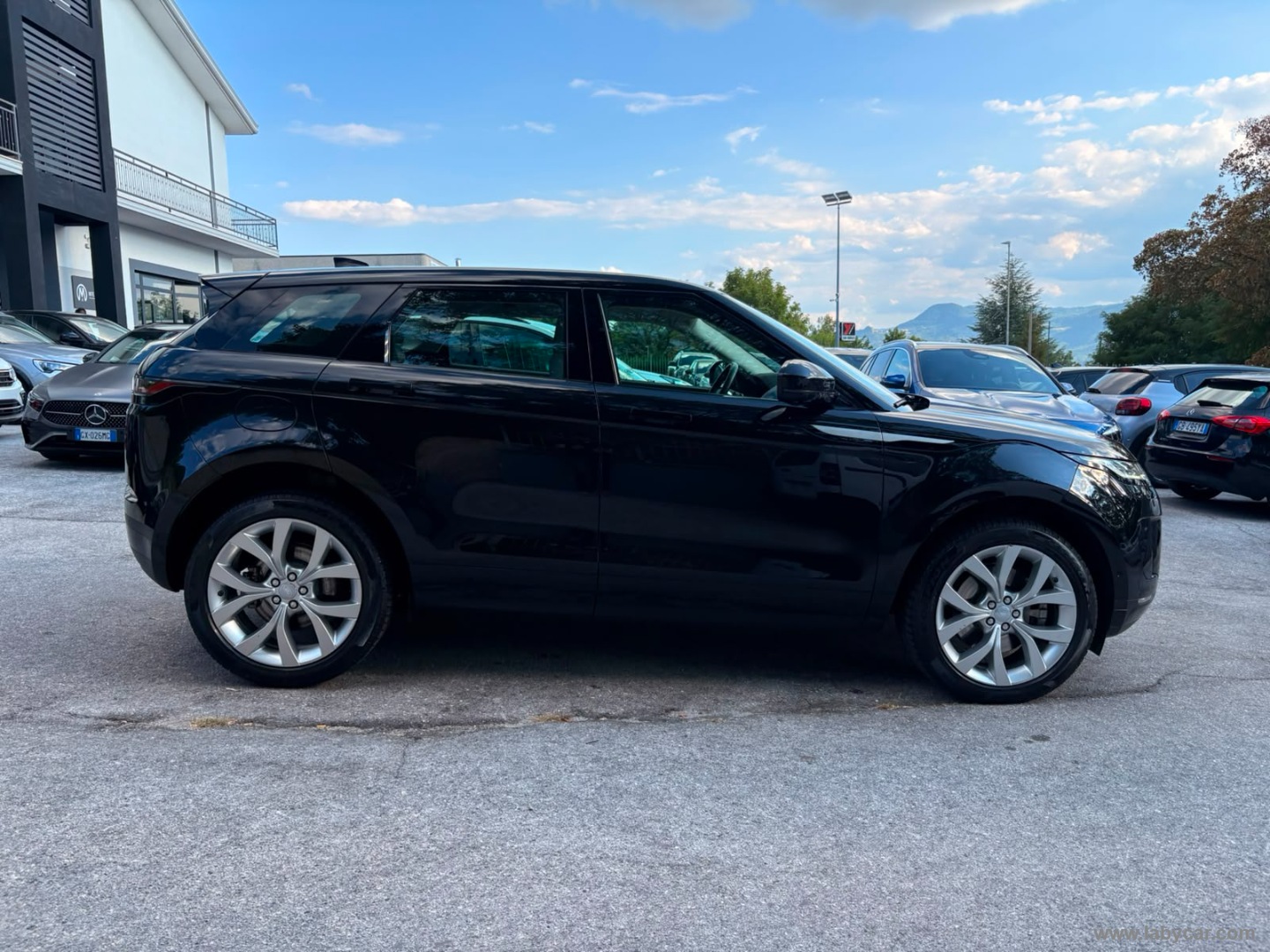 Land Rover Range Rover Evoque RR Evoque 1.5 PHEV 300 CV AWD Auto SE - Immagine 4