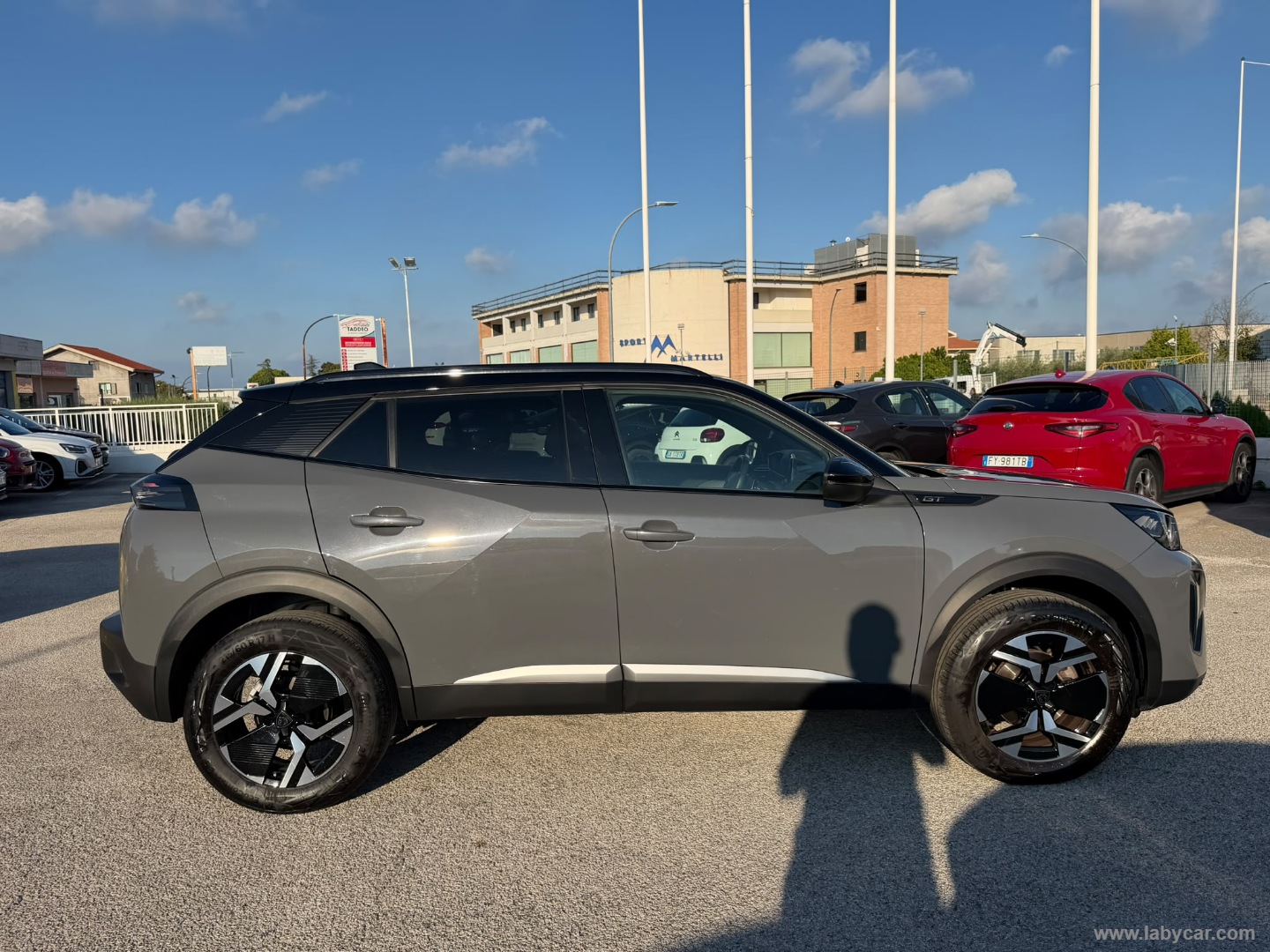 Peugeot 2008 PureTech 130 S&S EAT8 GT - Immagine 4