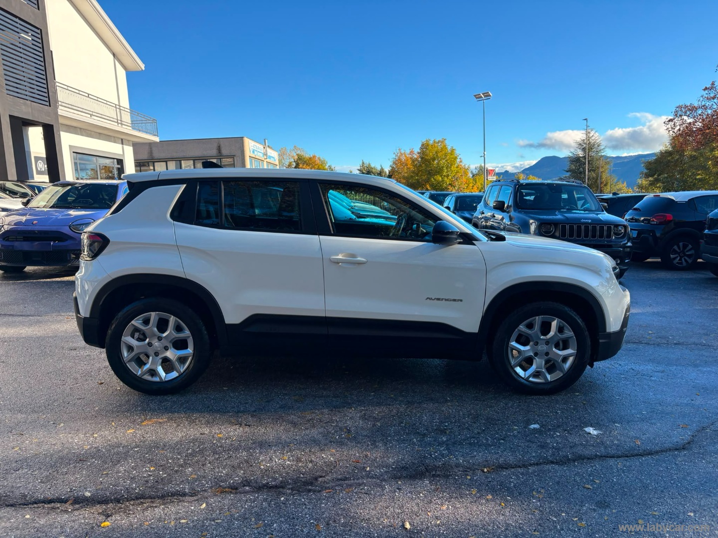 Jeep Avenger 1.2 Turbo Altitude - Immagine 4
