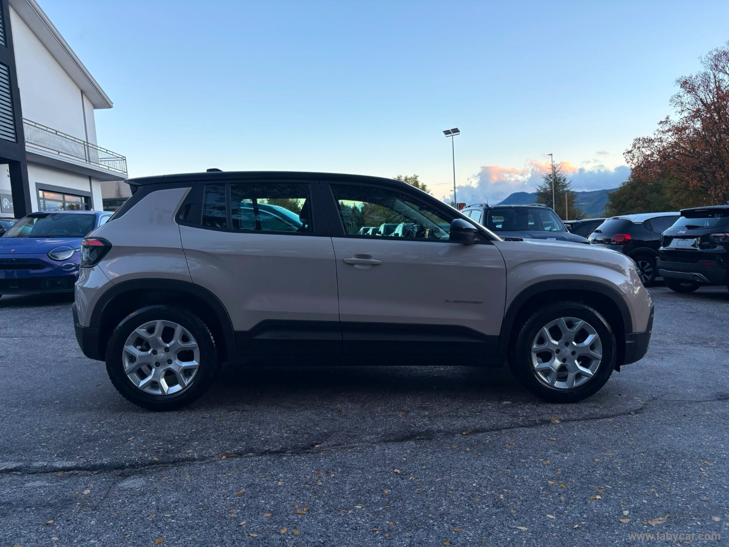 Jeep Avenger 1.2 Turbo Altitude - Immagine 4
