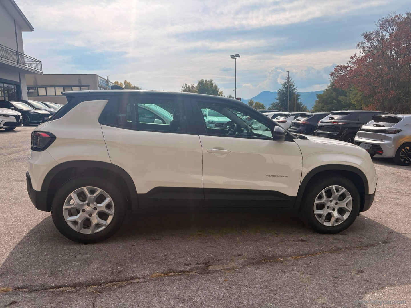 Jeep Avenger 1.2 Turbo Altitude - Immagine 4