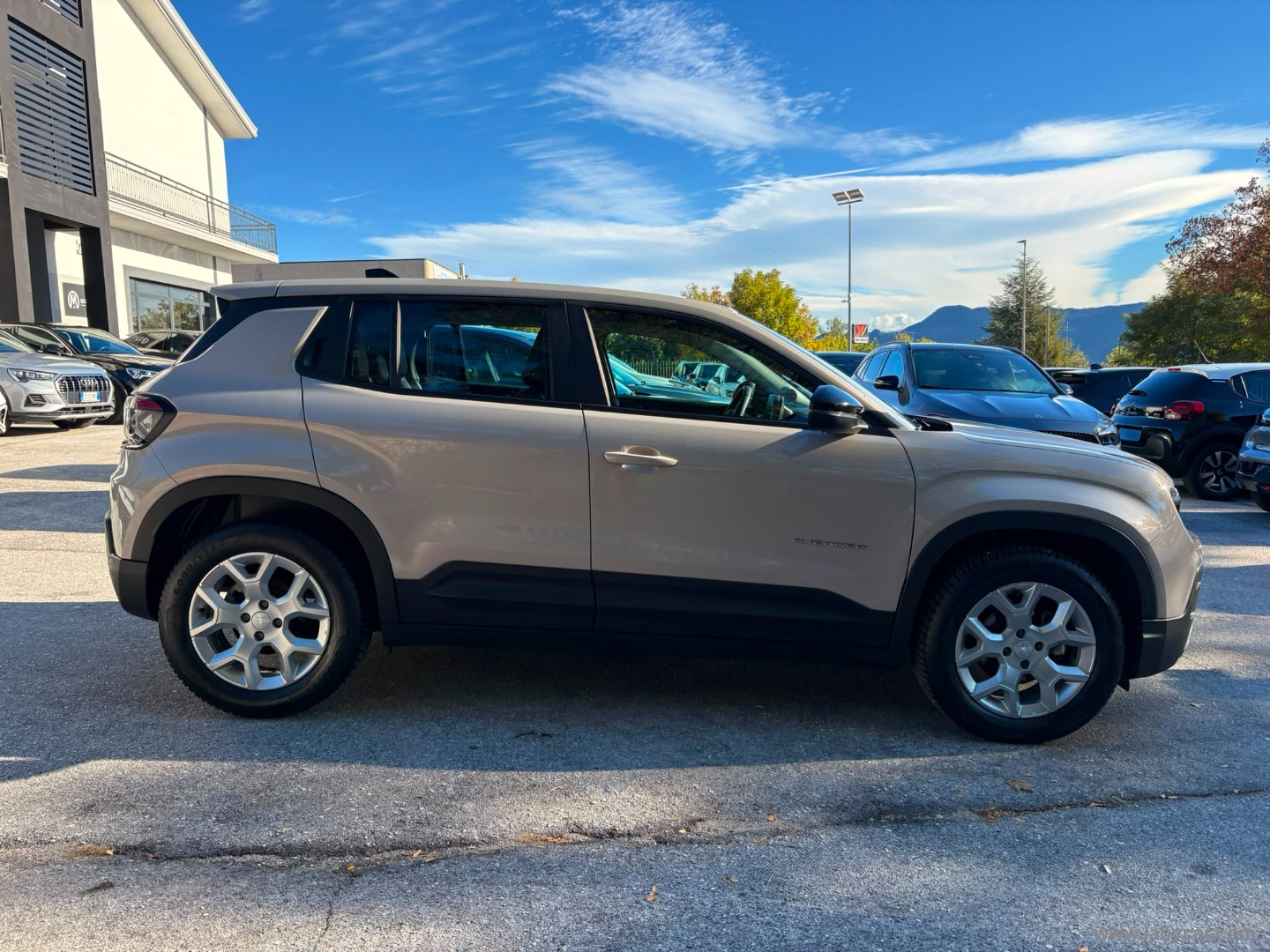 Jeep Avenger 1.2 Turbo Altitude - Immagine 4