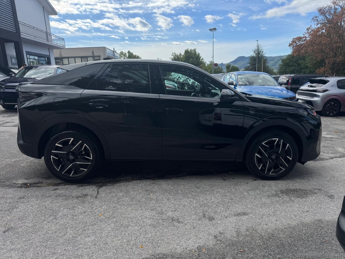 Peugeot 3008 Hybrid 145 e-DCS6 GT - Immagine 4