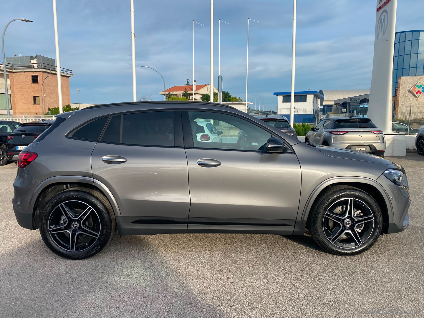 Mercedes-Benz Classe GLA GLA 200 d Automatic AMG Line Extra - Immagine 4