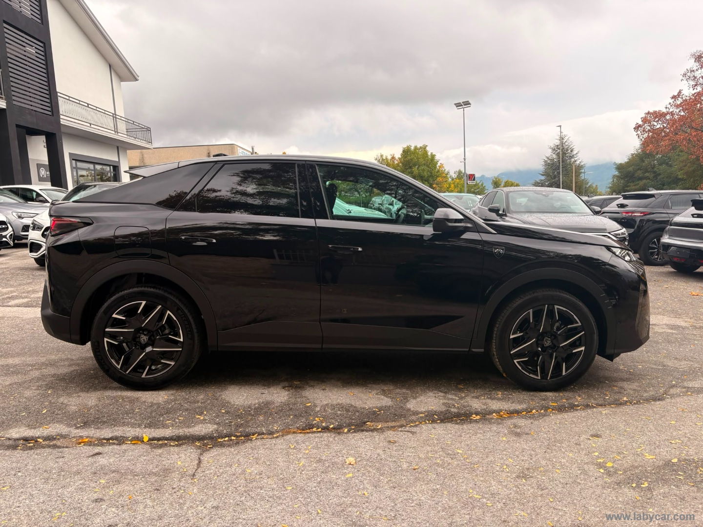 Peugeot 3008 Hybrid 145 e-DCS6 GT - Immagine 4