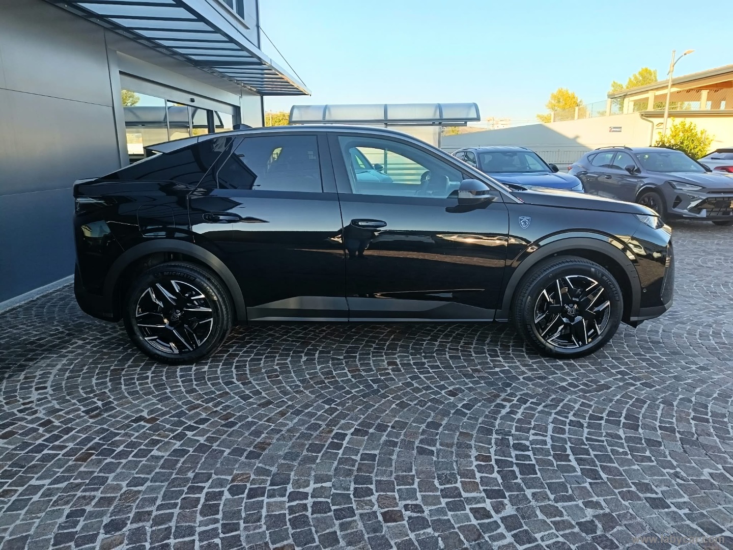 3008 Hybrid 145 e-DCS6 GT - immagine 4