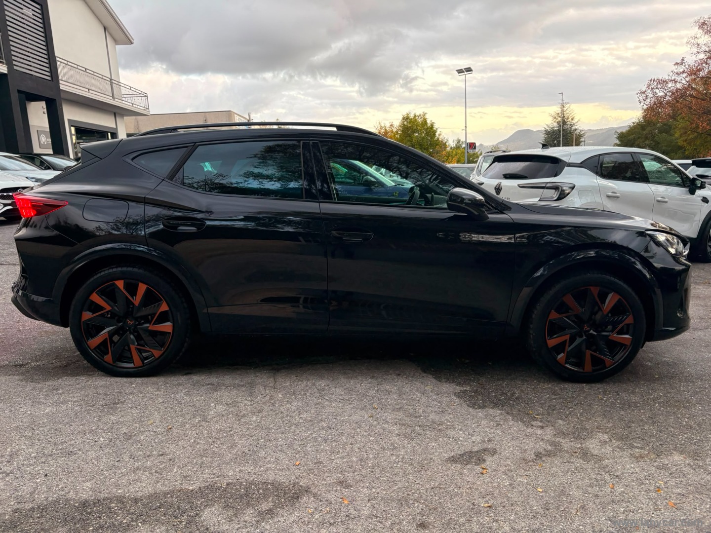 CUPRA Formentor 1.5 e-Hybrid DSG - Immagine 4