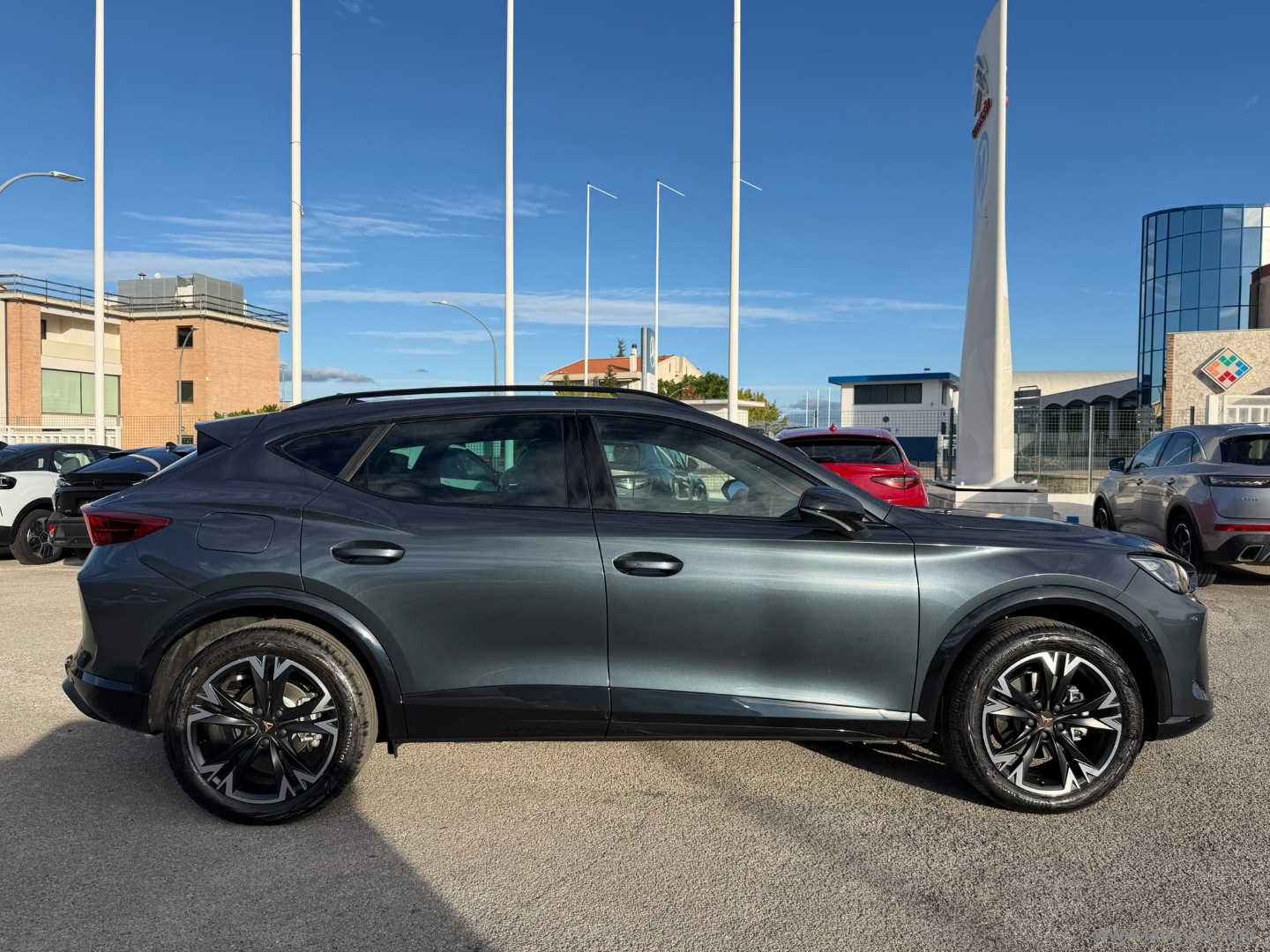 CUPRA Formentor 1.5 e-Hybrid DSG Business - Immagine 4