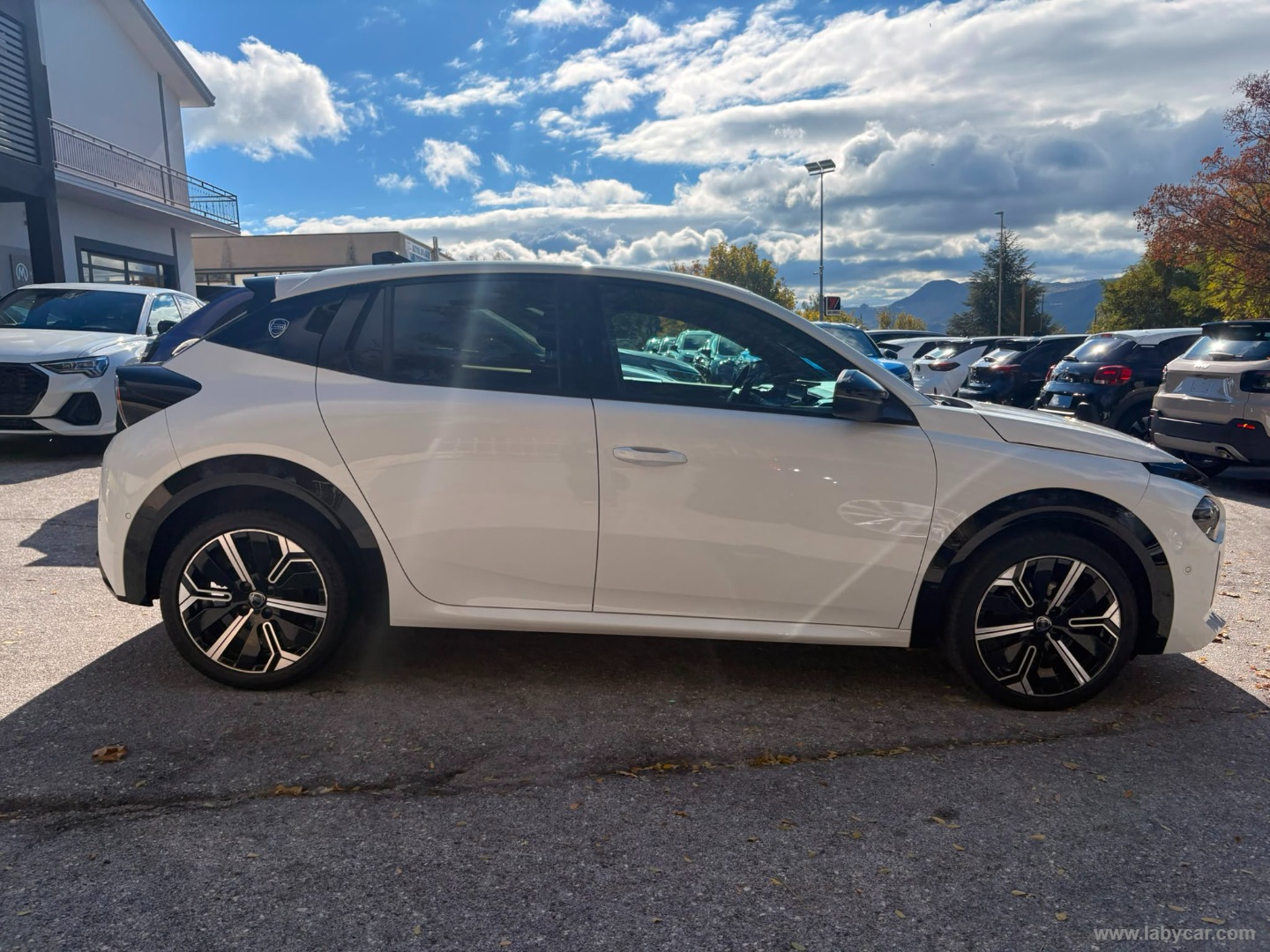 Lancia Ypsilon Hybrid e-DCT LX - Immagine 4
