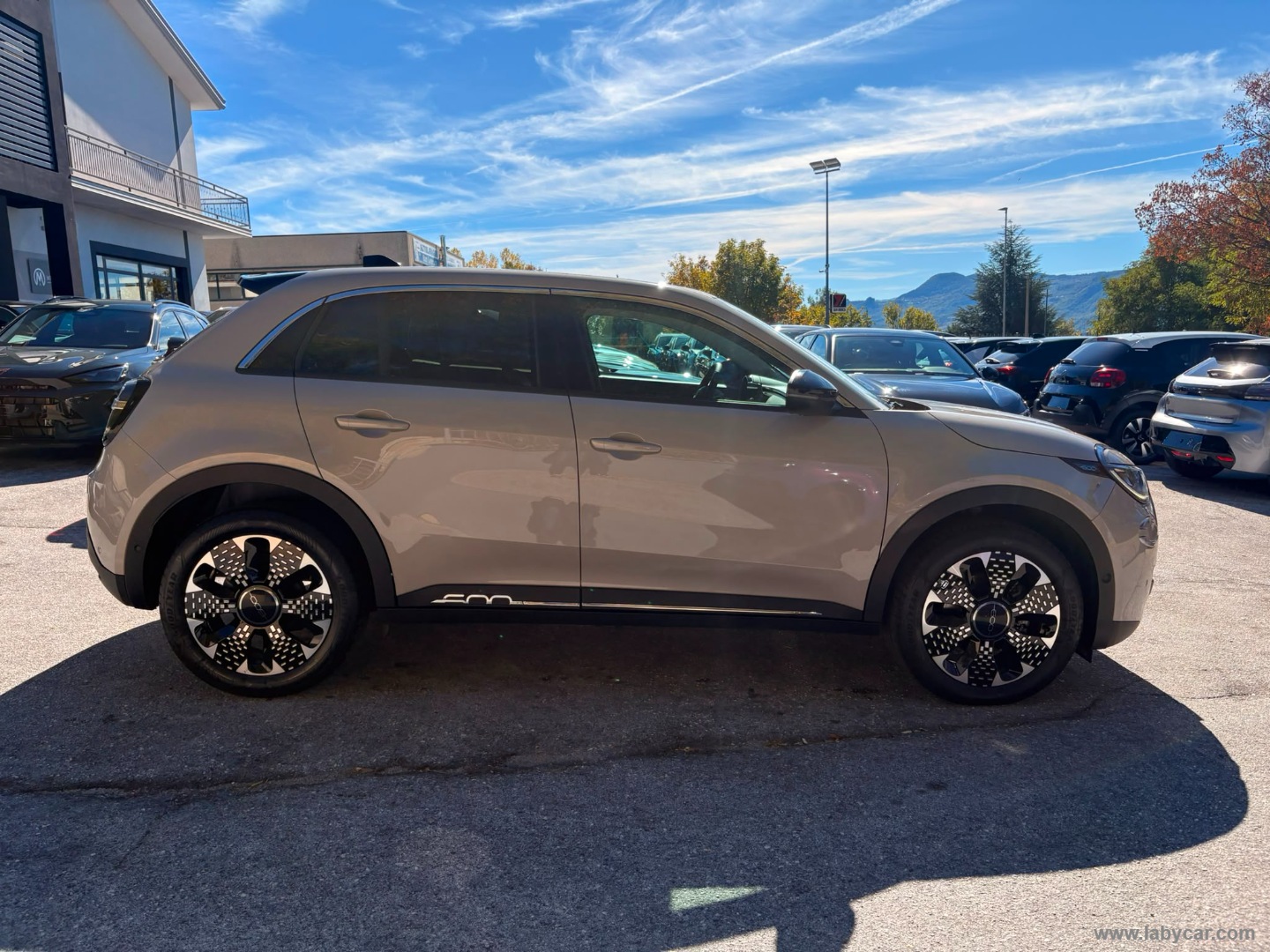 Fiat 600 Hybrid 110 CV DCT MHEV La Prima - Immagine 4