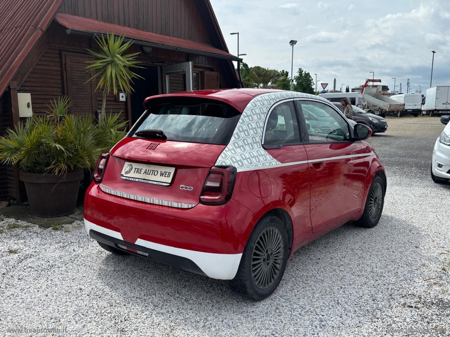 500 Red Berlina 23,65 kWh - immagine 4