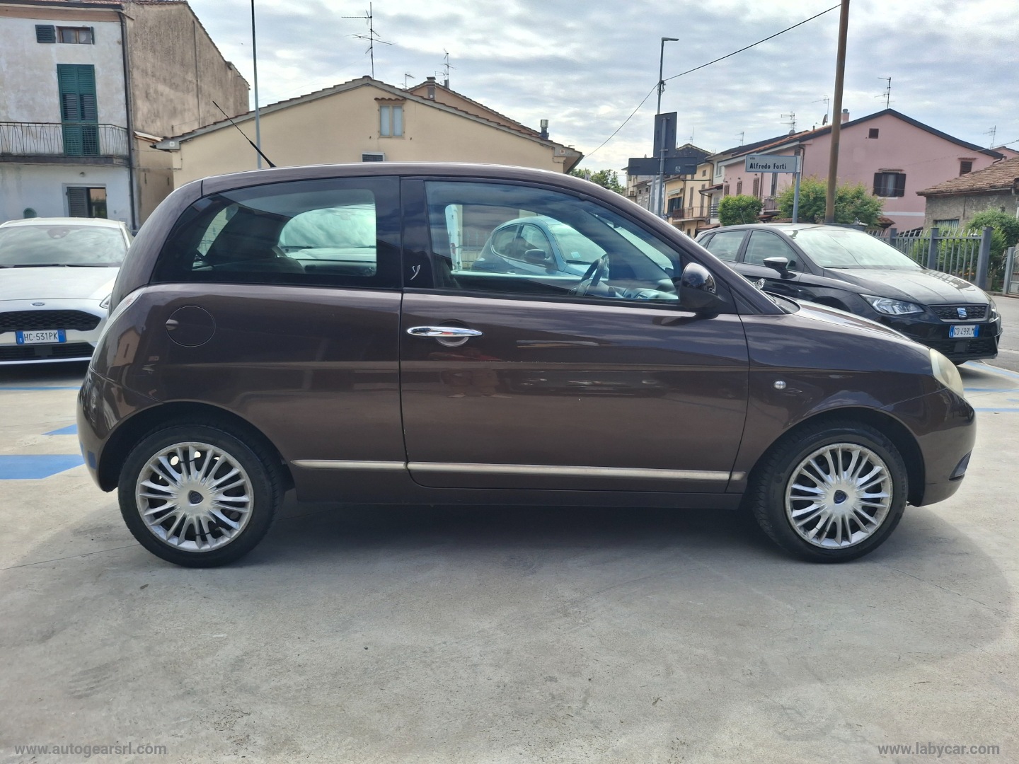Ypsilon 1.2 69 CV Platinum - immagine 4