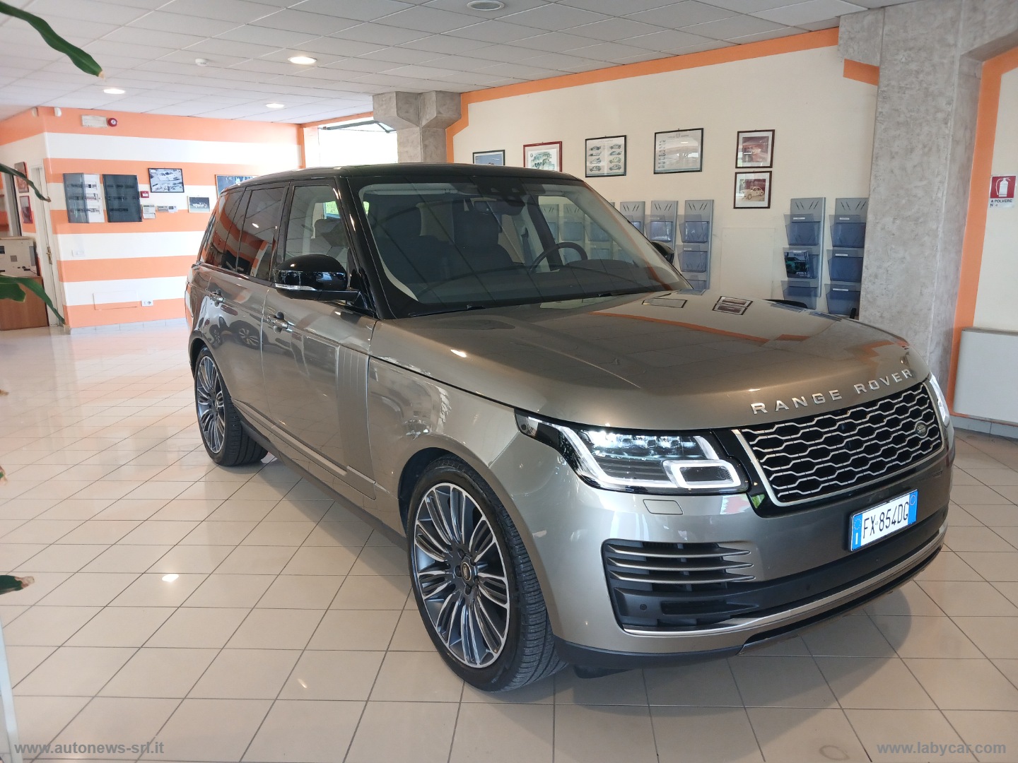Range Rover 4.4 SDV8 FULL OPTIONAL FULL OPTIONAL TAGLIANDO APPENA ESEGUITO - immagine 4