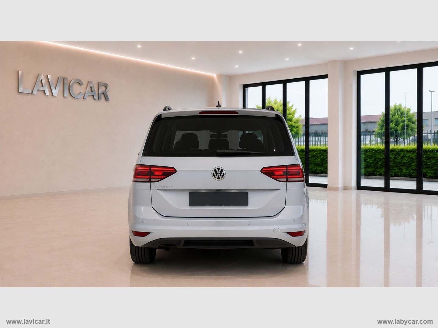 Touran 1.6 TDI 115 CV DSG Executive BMT - immagine 4