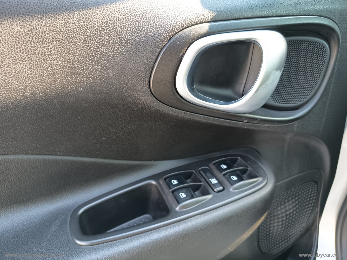 500L 1.3 MJT 95 CV Lounge TETTO PANORAMICO - immagine 4