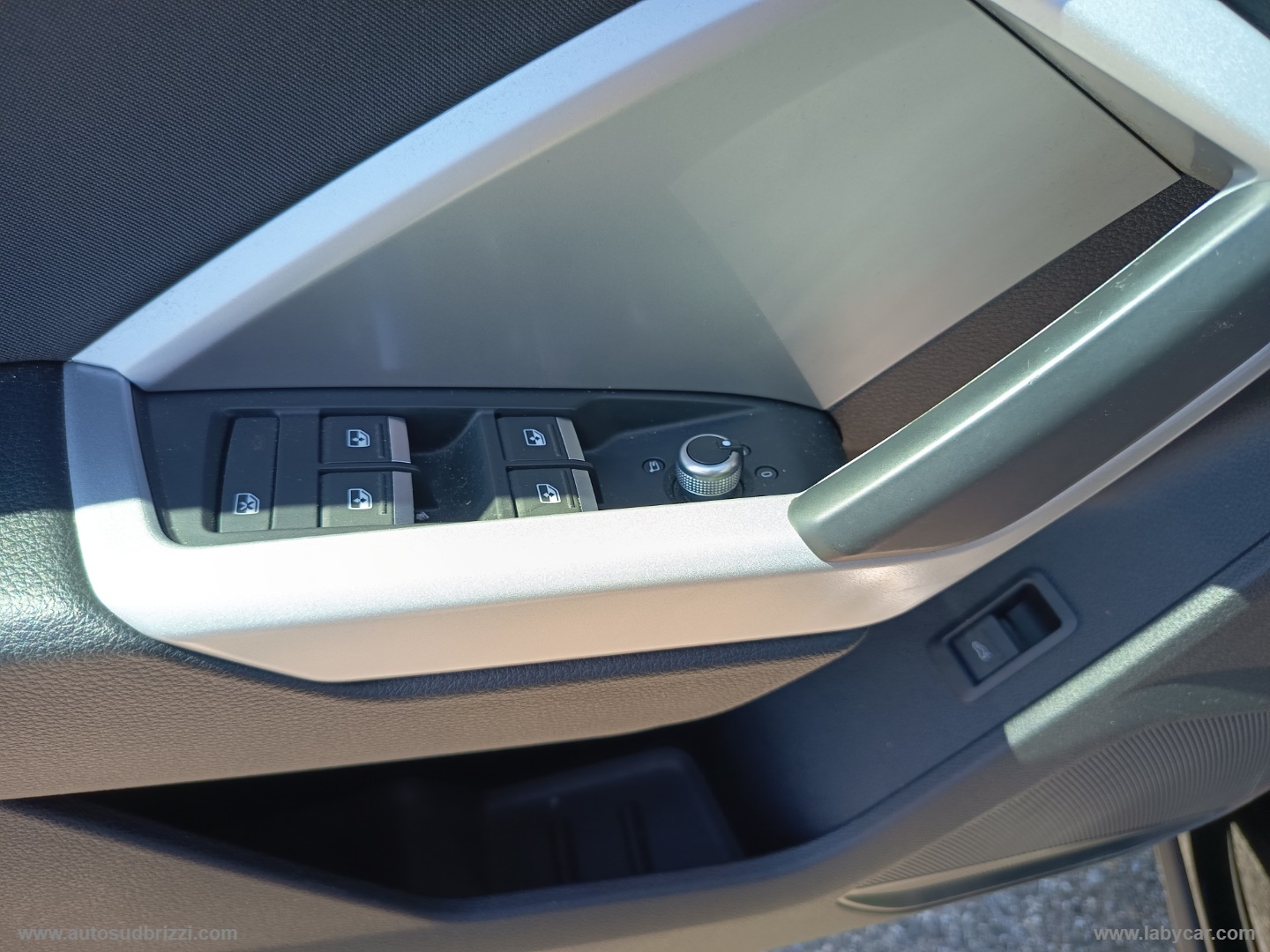 Q3 SPB 35 TDI S tronic Business Plus - immagine 4