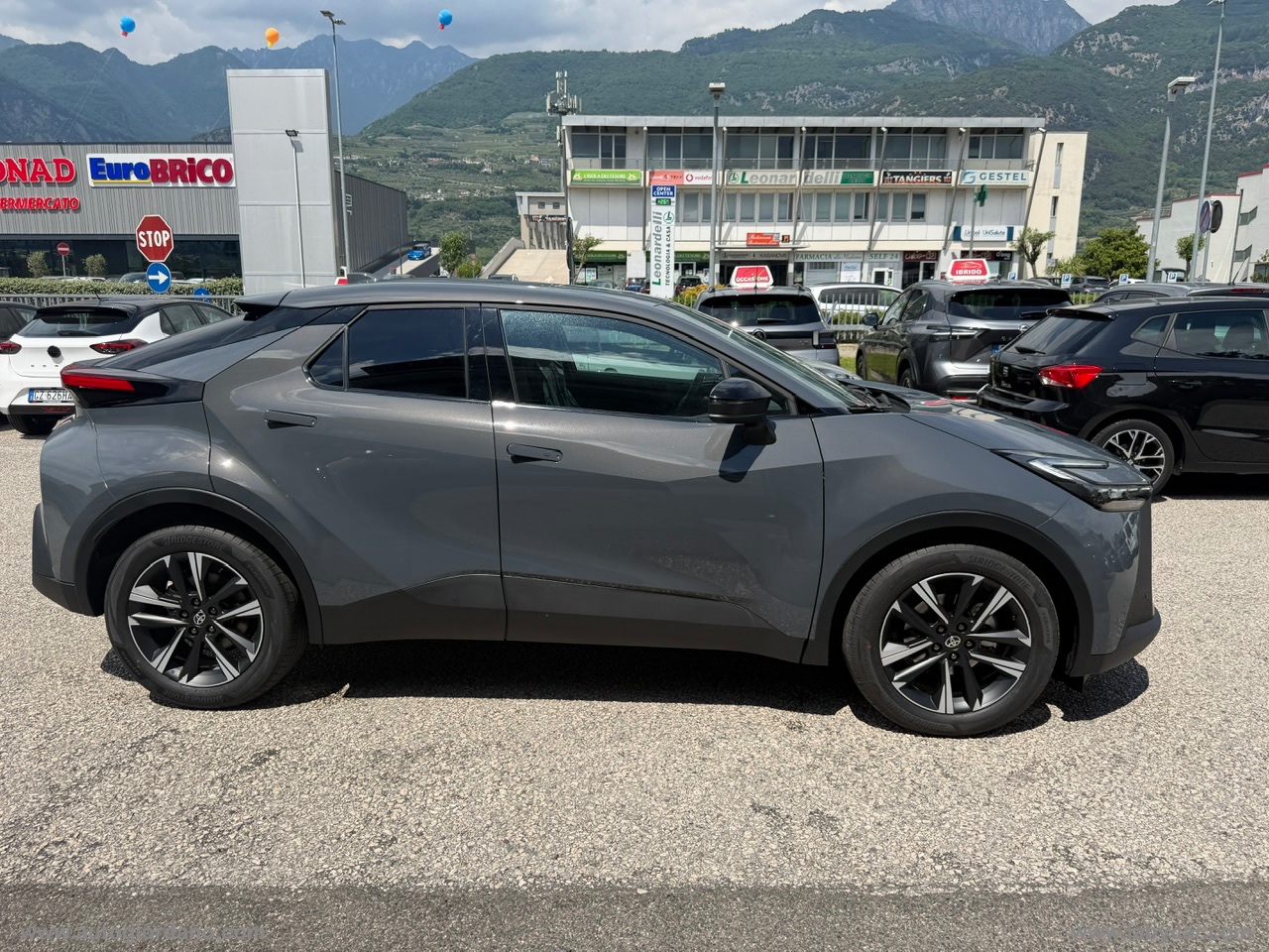 C-HR 1.8 HV Trend - immagine 4