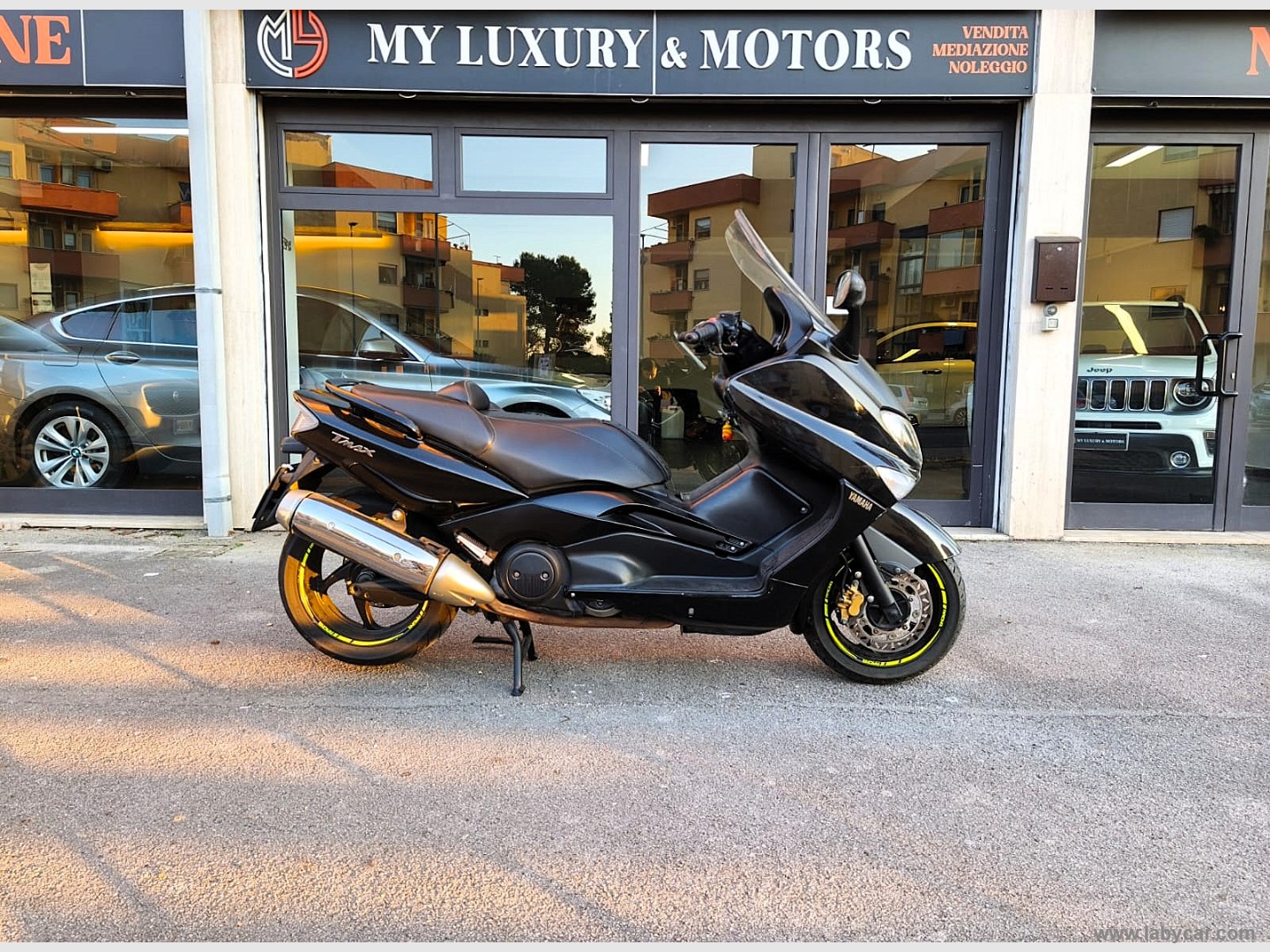 T Max INIEZIONE*47.000KM - immagine 4