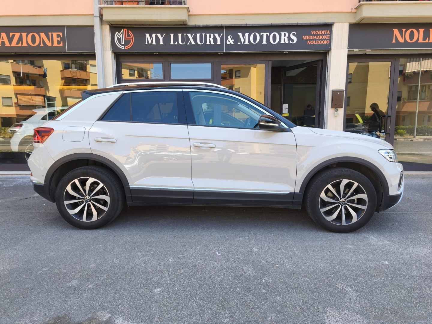 T-Roc 1.5 TSI 150CV DSG Style 2023*19.900KM - immagine 4