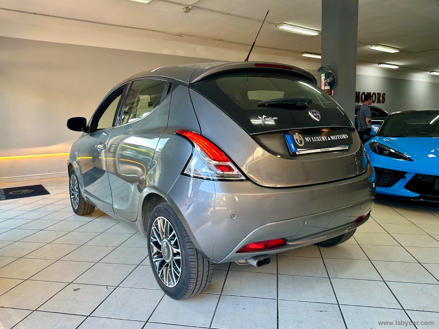 Ypsilon 1.2 69 CV 5p. Gold EURO 6 - immagine 4