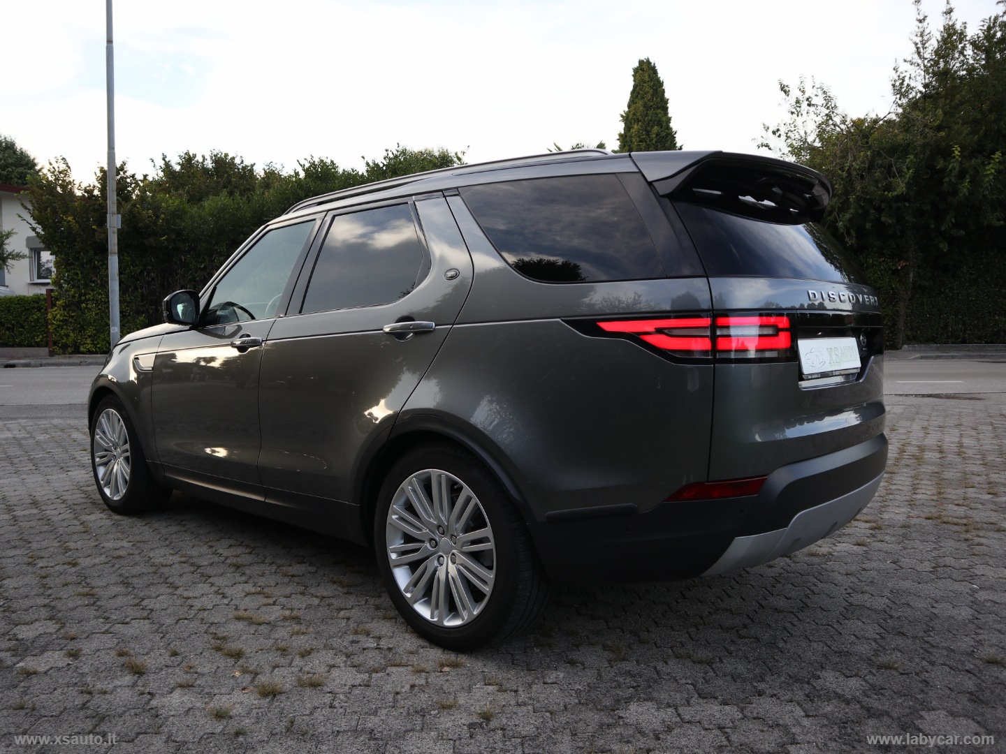 Discovery 3.0 TD6 249 CV HSE Luxury 7 POSTI - immagine 4