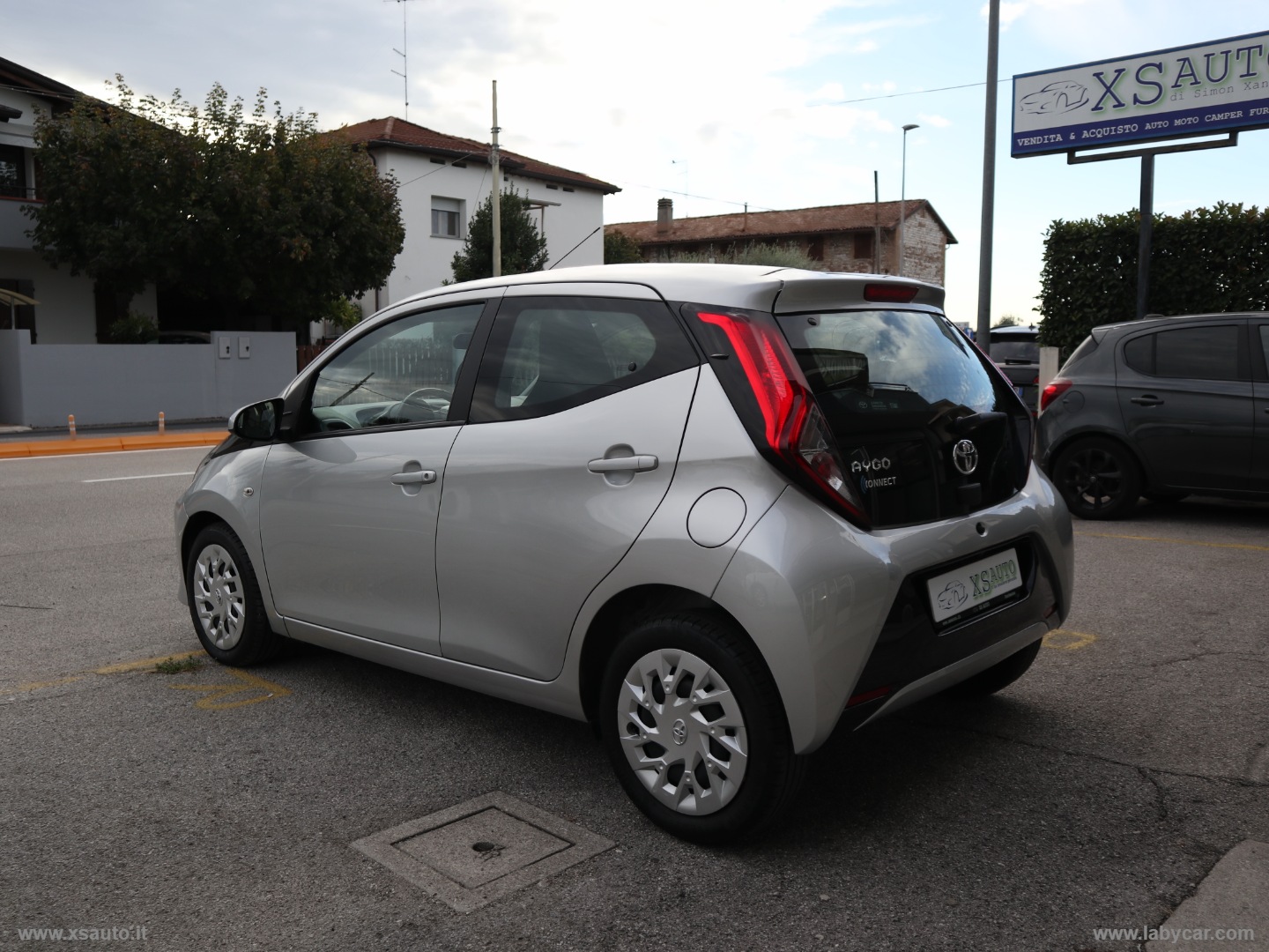 Aygo Con. 1.0 VVT-i 72CV 5p.x-music MMT - immagine 4