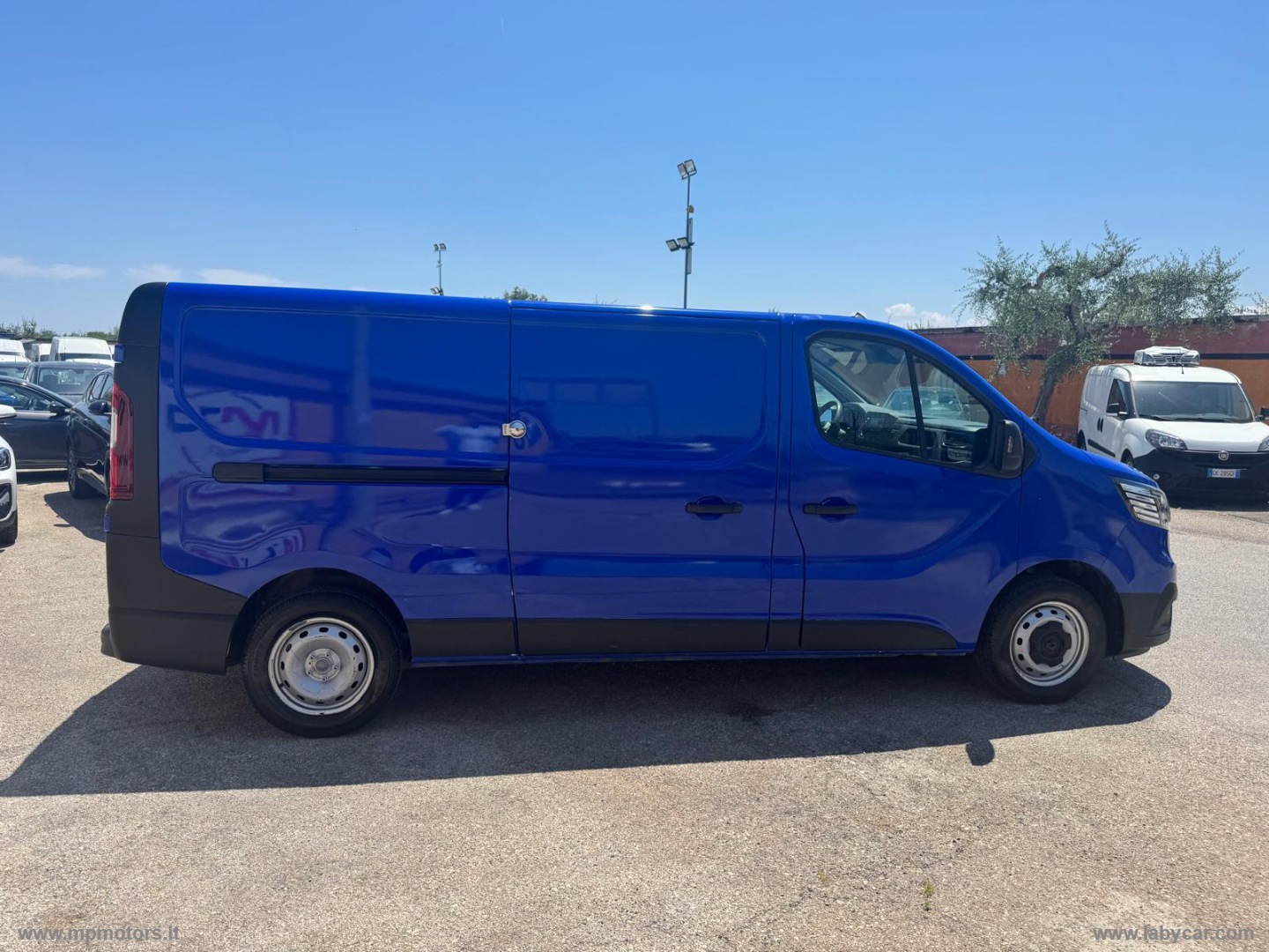 TRAFIC L2 H1 2.0 dCi 110CV - immagine 4