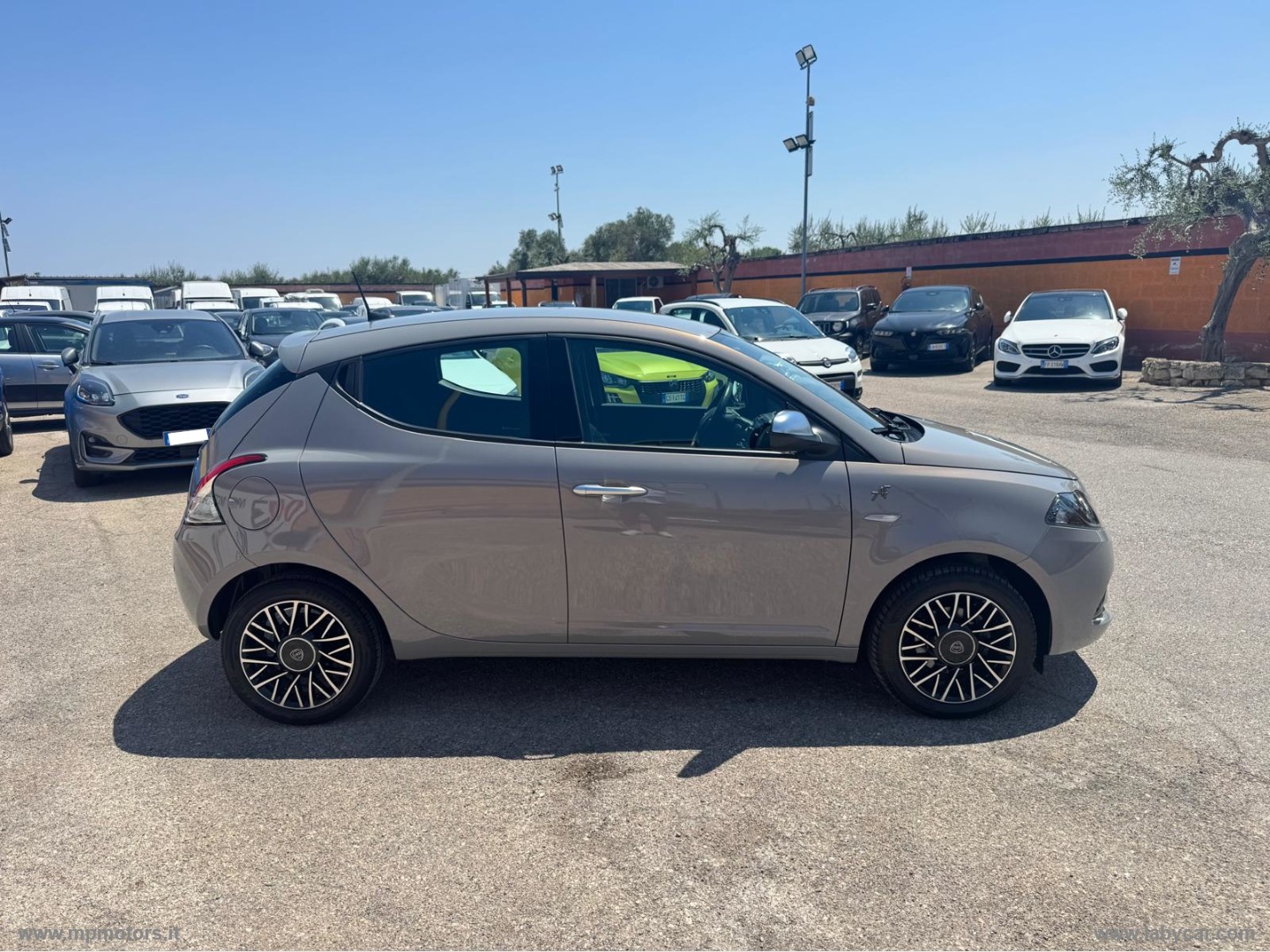 YPSILON A.FERRETTI 1.2 69CV GPL - immagine 4