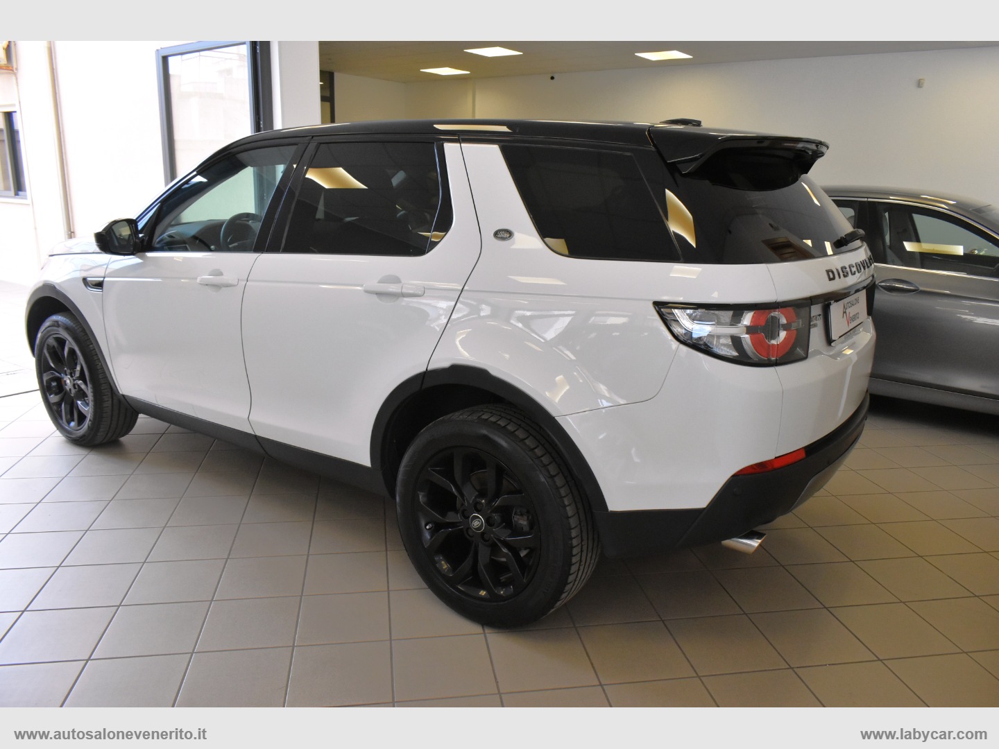 Discovery Sport 2.2 TD4 SE - immagine 4