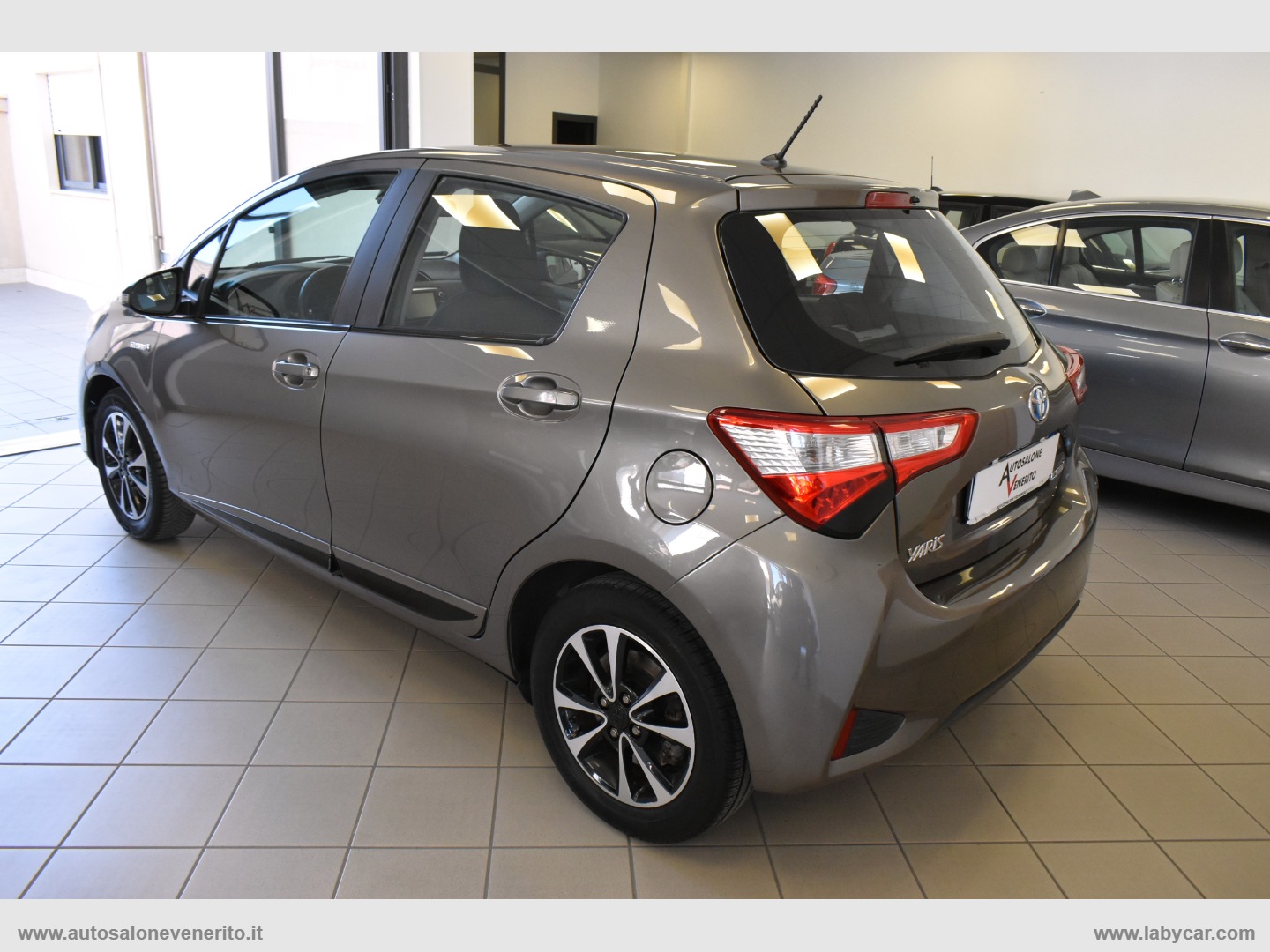 Yaris 1.5 Hybrid 5p. Active - immagine 4