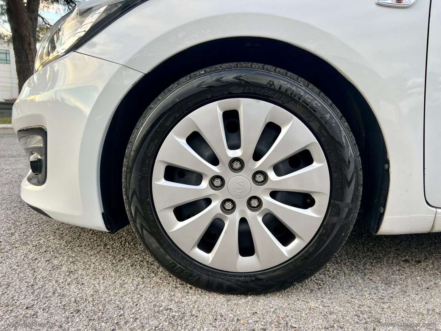 cee d 1.6 CRDi 110 CV SW Active - immagine 4