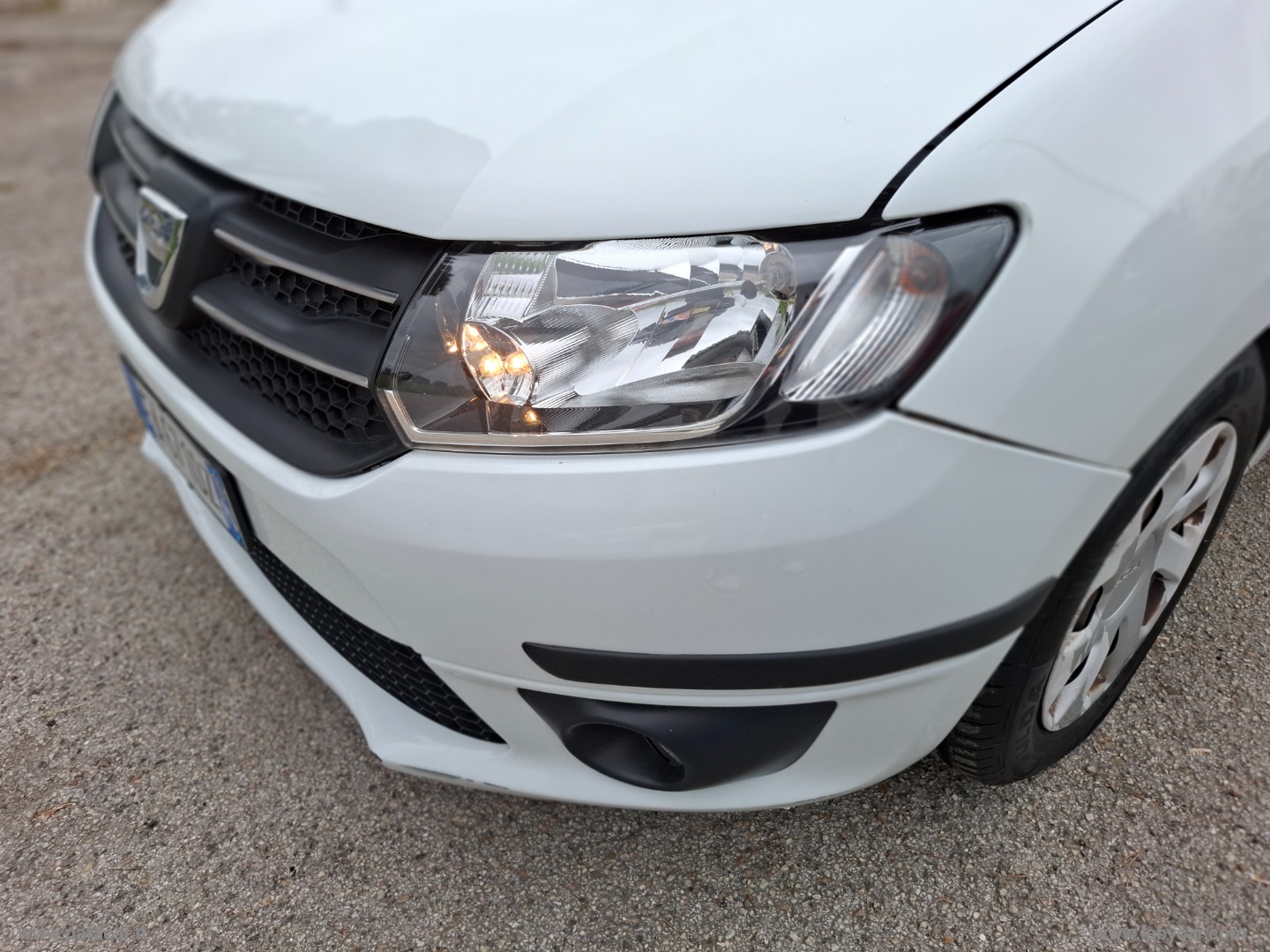 Logan MCV 1.5 dCi 8V 75 CV S&S Ambiance - immagine 4