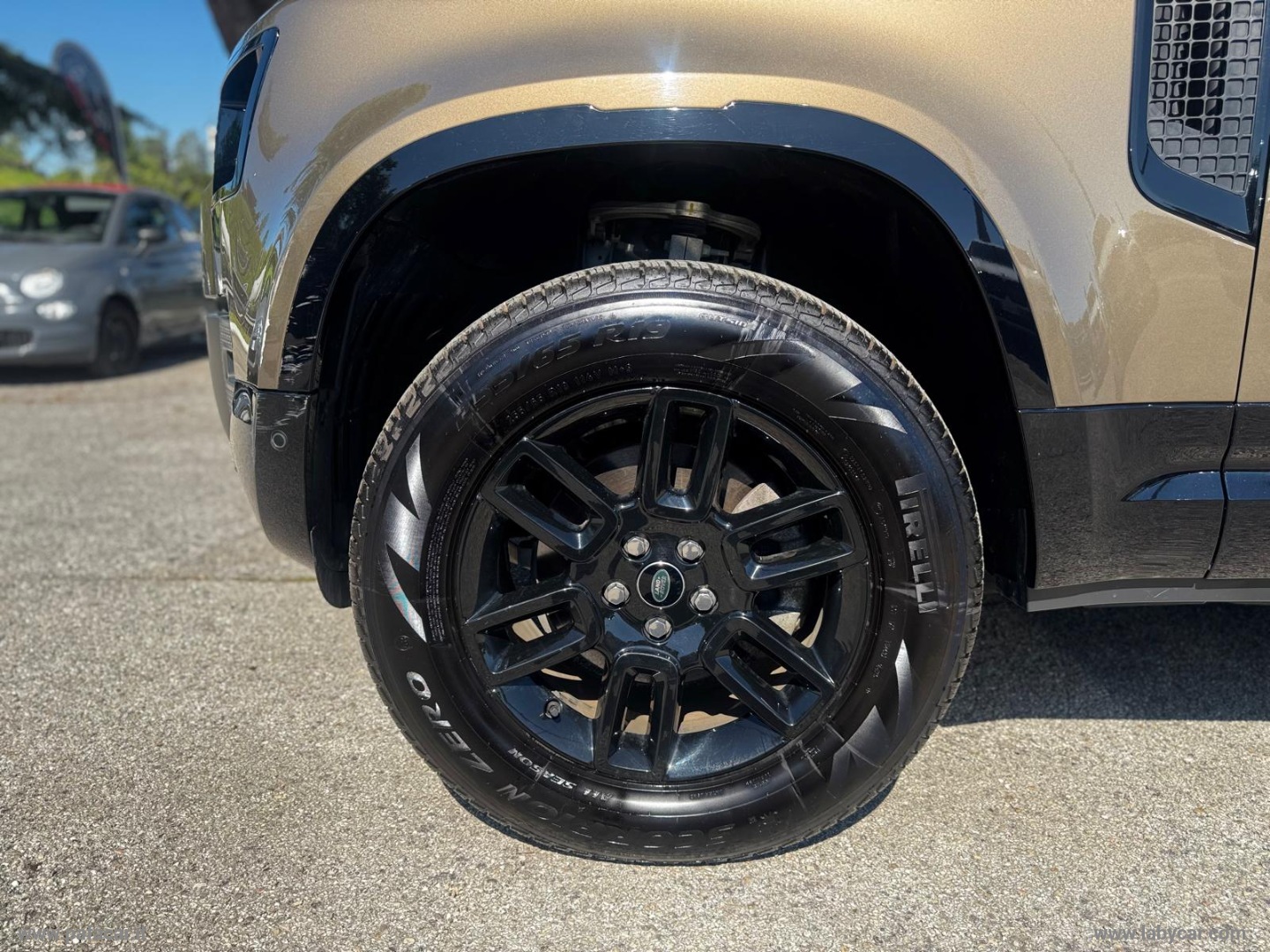 Defender 90 3.0D I6 200 CV X-Dynamic S - immagine 4