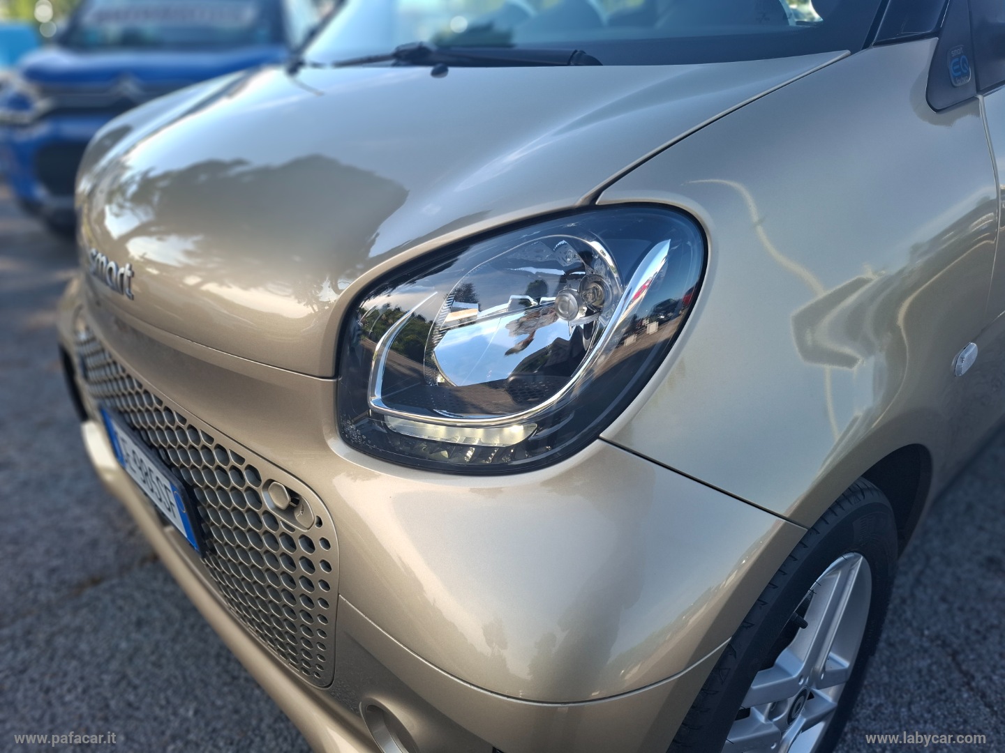 fortwo EQ Parisblue - immagine 4
