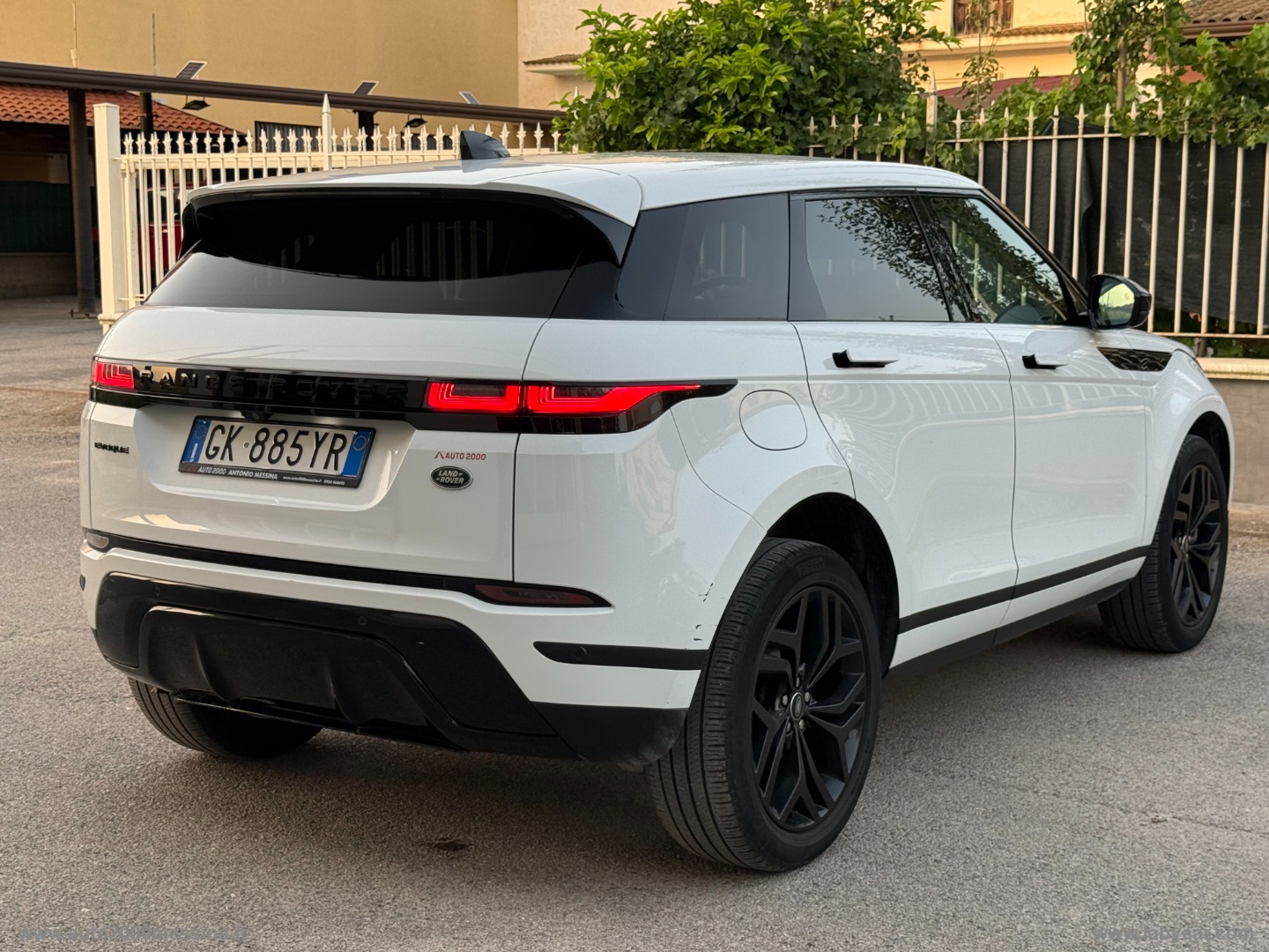 RR Evoque 2.0D I4 163 CV AWD Auto SE - immagine 4