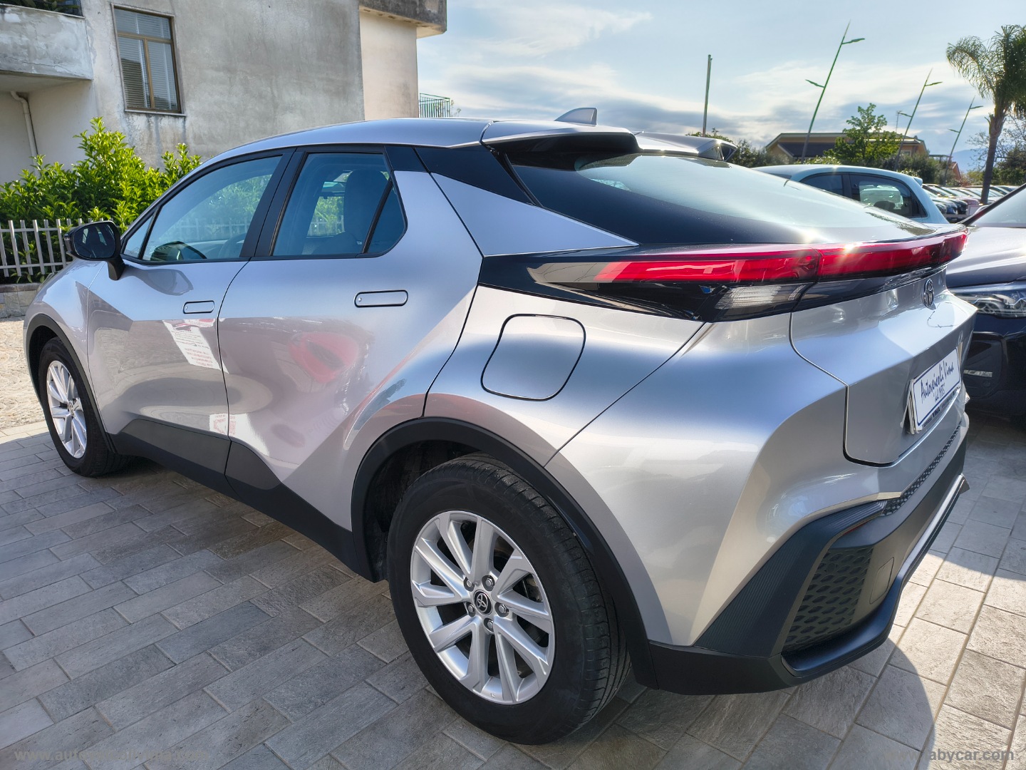 C-HR 1.8 HV Active - immagine 4