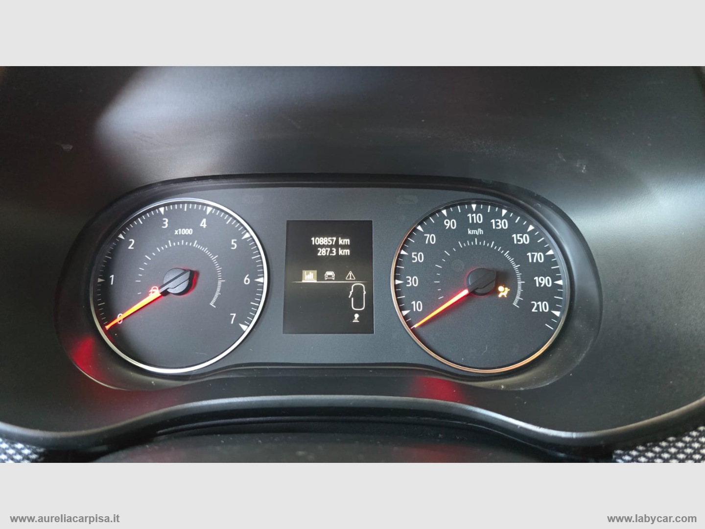 Sandero Stepway 1.0 TCe 90 CV Comfort - immagine 4