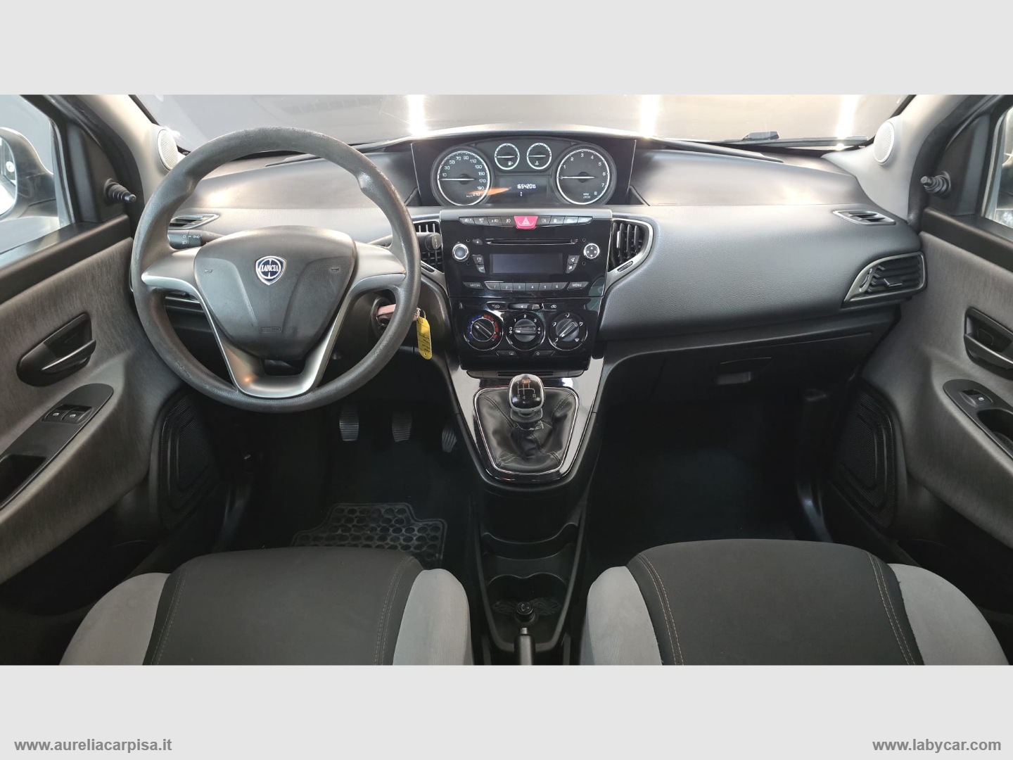 Ypsilon 1.2 69 CV 5p. GPL Ecochic Silver - immagine 4