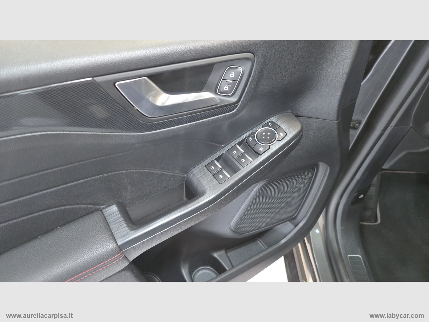 Kuga 1.5 EcoBlue 120 CV aut. 2WD ST-Line - immagine 4